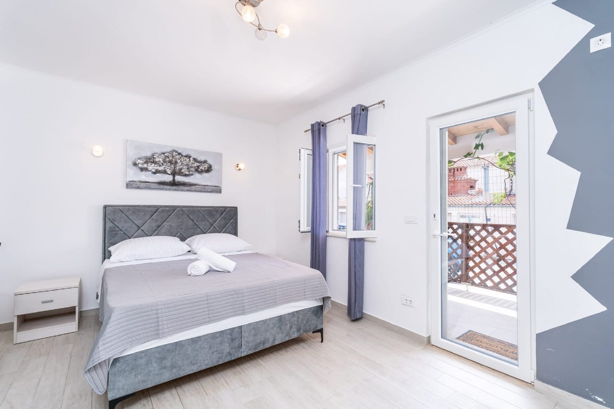 Studio Apartment Feather - Studio Apartment with Terrace-Indoor