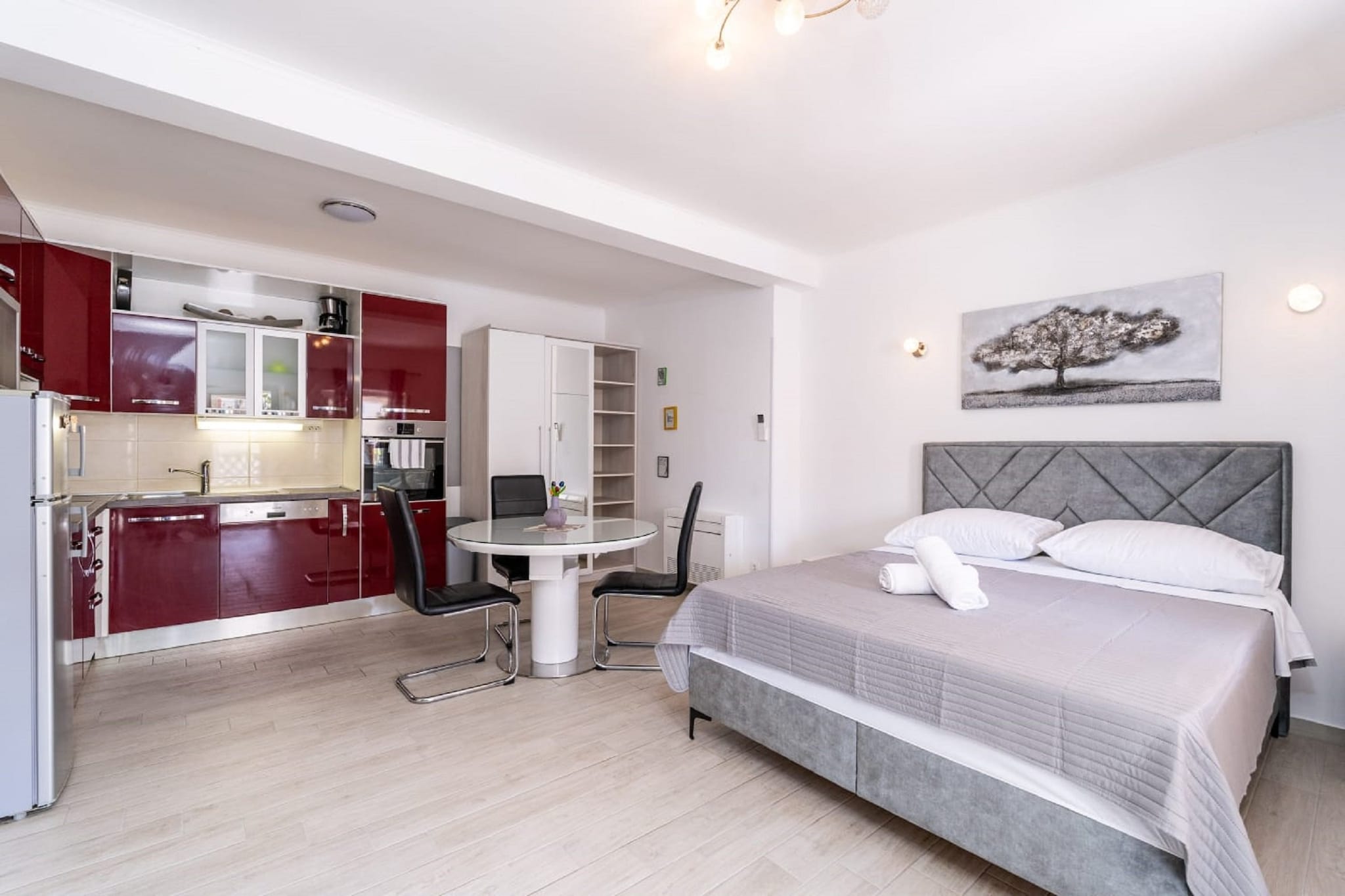 Studio Apartment Feather - Studio Apartment with Terrace-Indoor