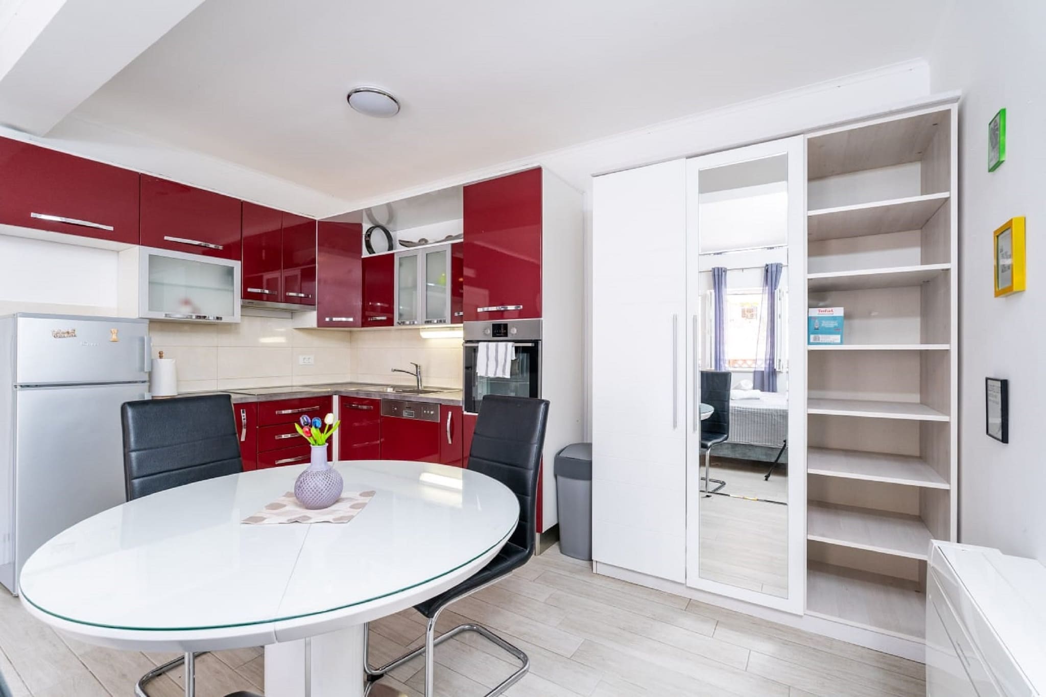 Studio Apartment Feather - Studio Apartment with Terrace-Indoor