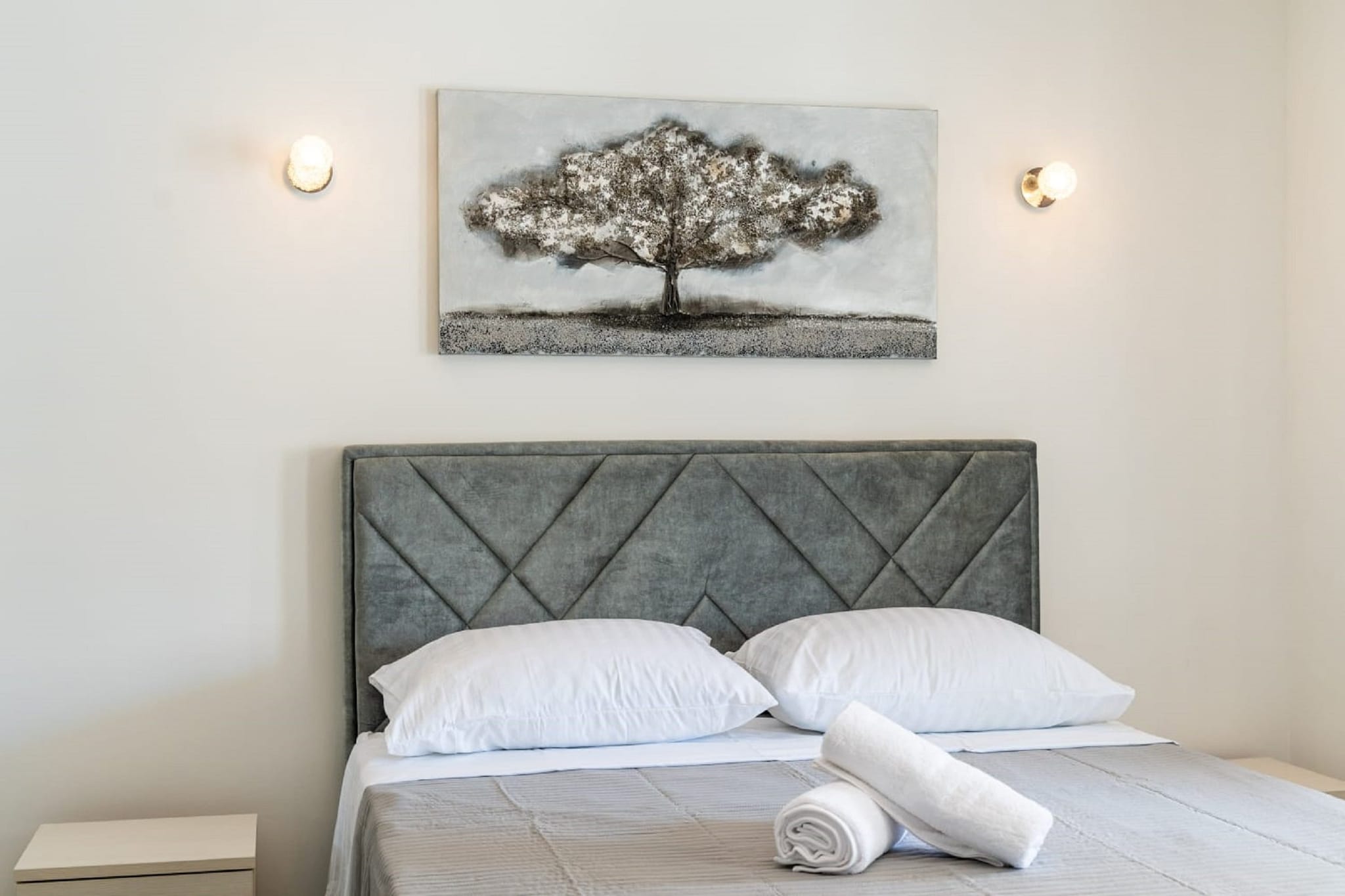 Studio Apartment Feather - Studio Apartment with Terrace-Indoor