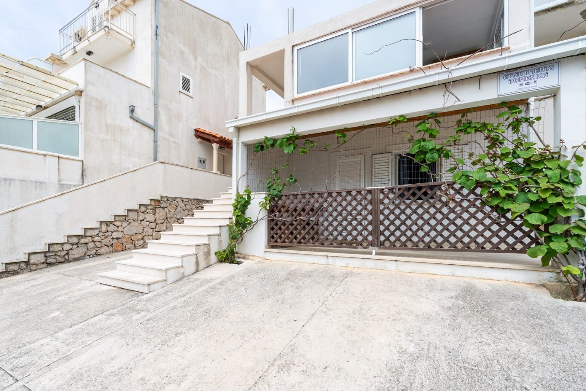 Studio Apartment Feather - Studio Apartment with Terrace-Outdoor
