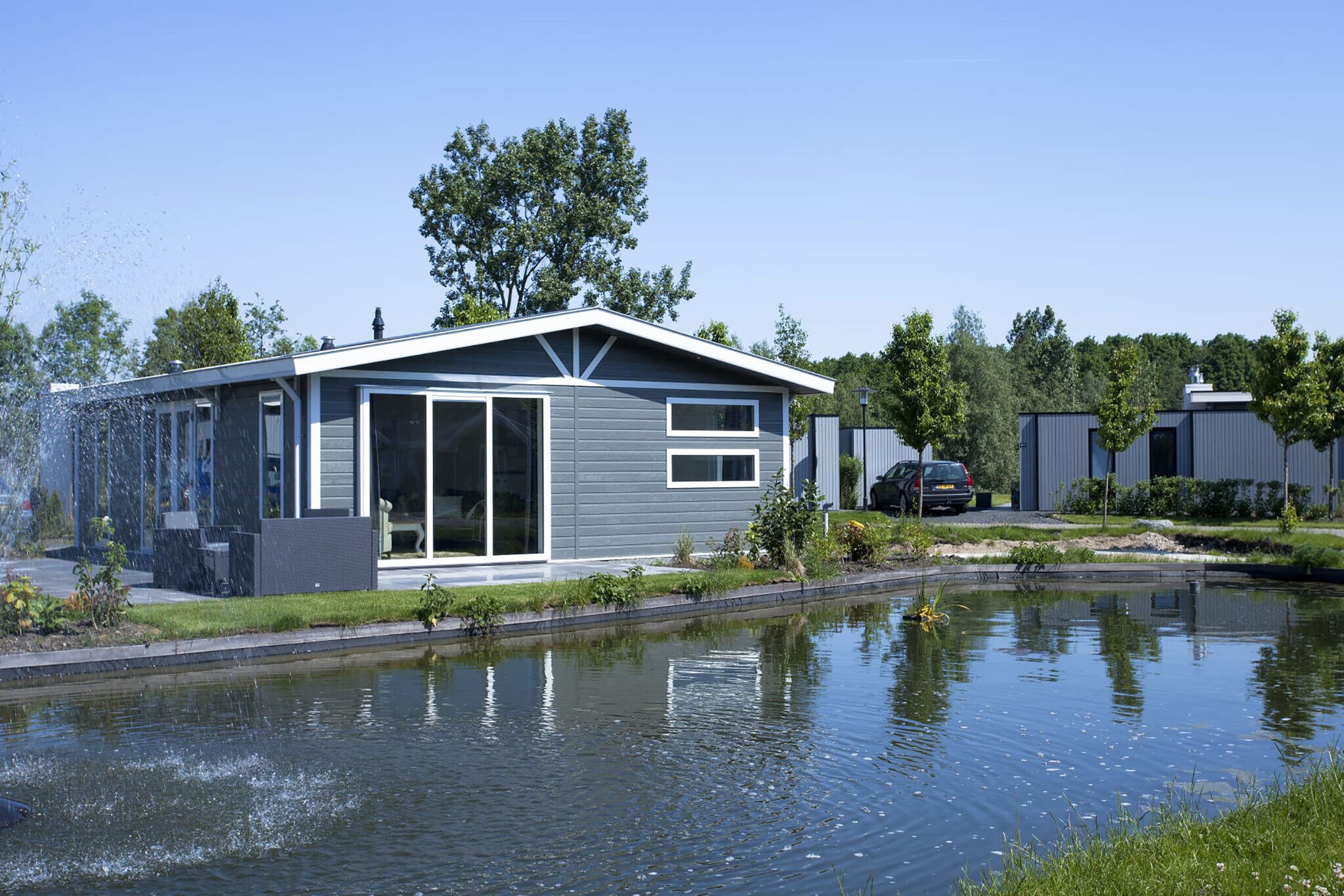 Comfortable chalet with dishwasher, on a holiday park, 25 km. from Amsterdam