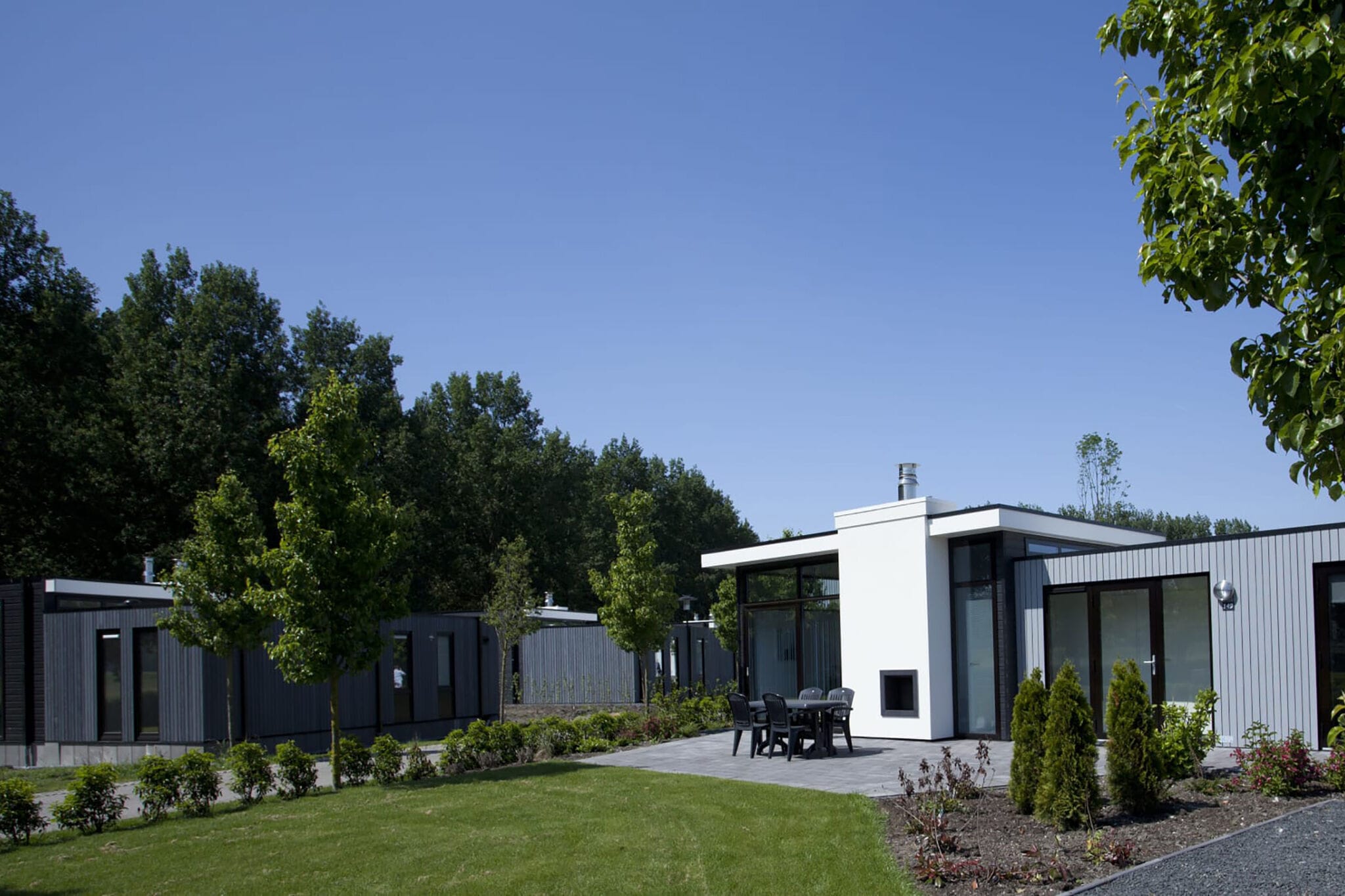 Modern holiday home with dishwasher, on a holiday park, 25 km. from Amsterdam