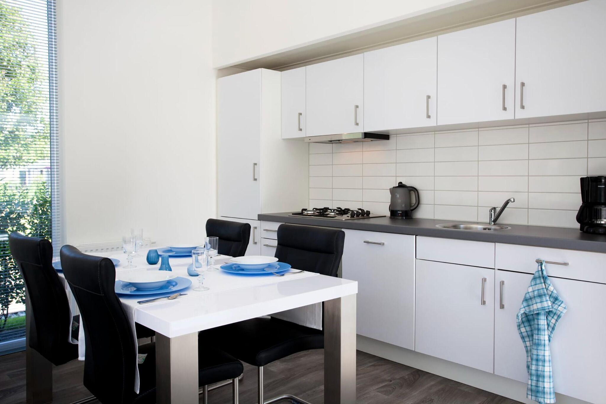 Modern holiday home with dishwasher, on a holiday park, 25 km. from Amsterdam