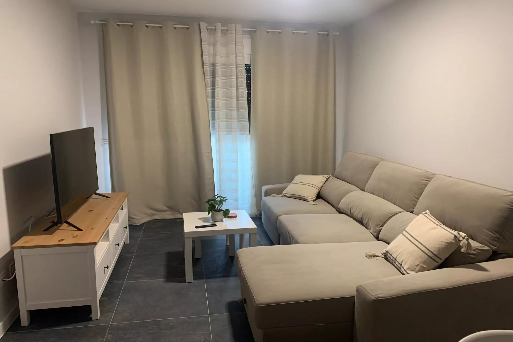 Belvilla by OYO Apartamento Port Avenue