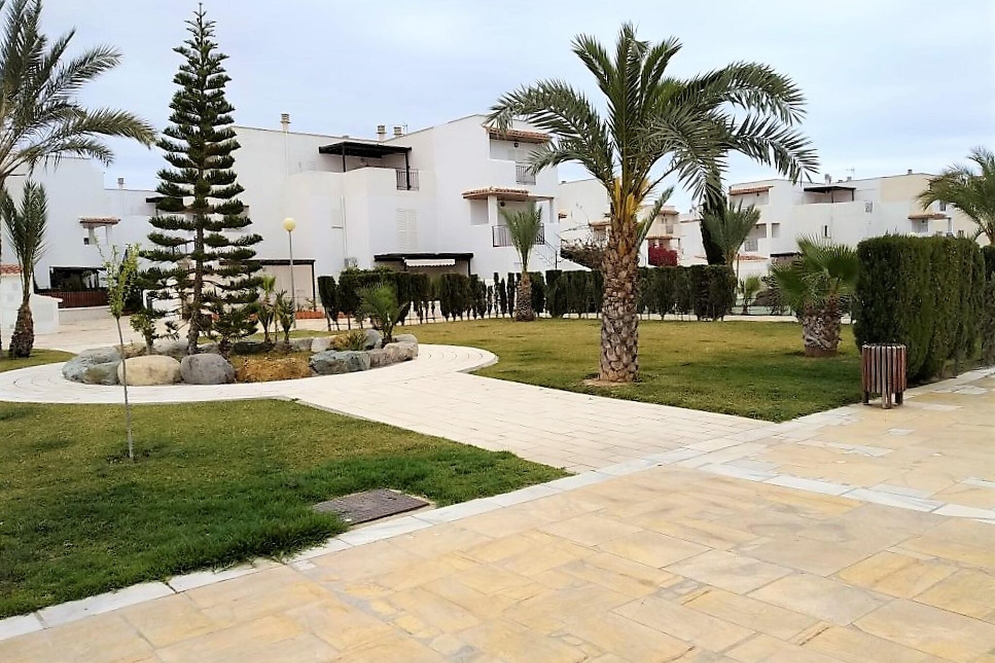 Jolie maison de vacances à Vera Playa avec piscine commune