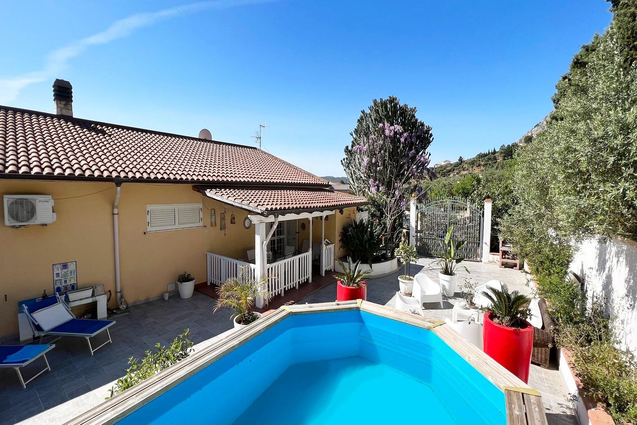 Schöne Villa in Castellammare del Golfo mit privatem Pool