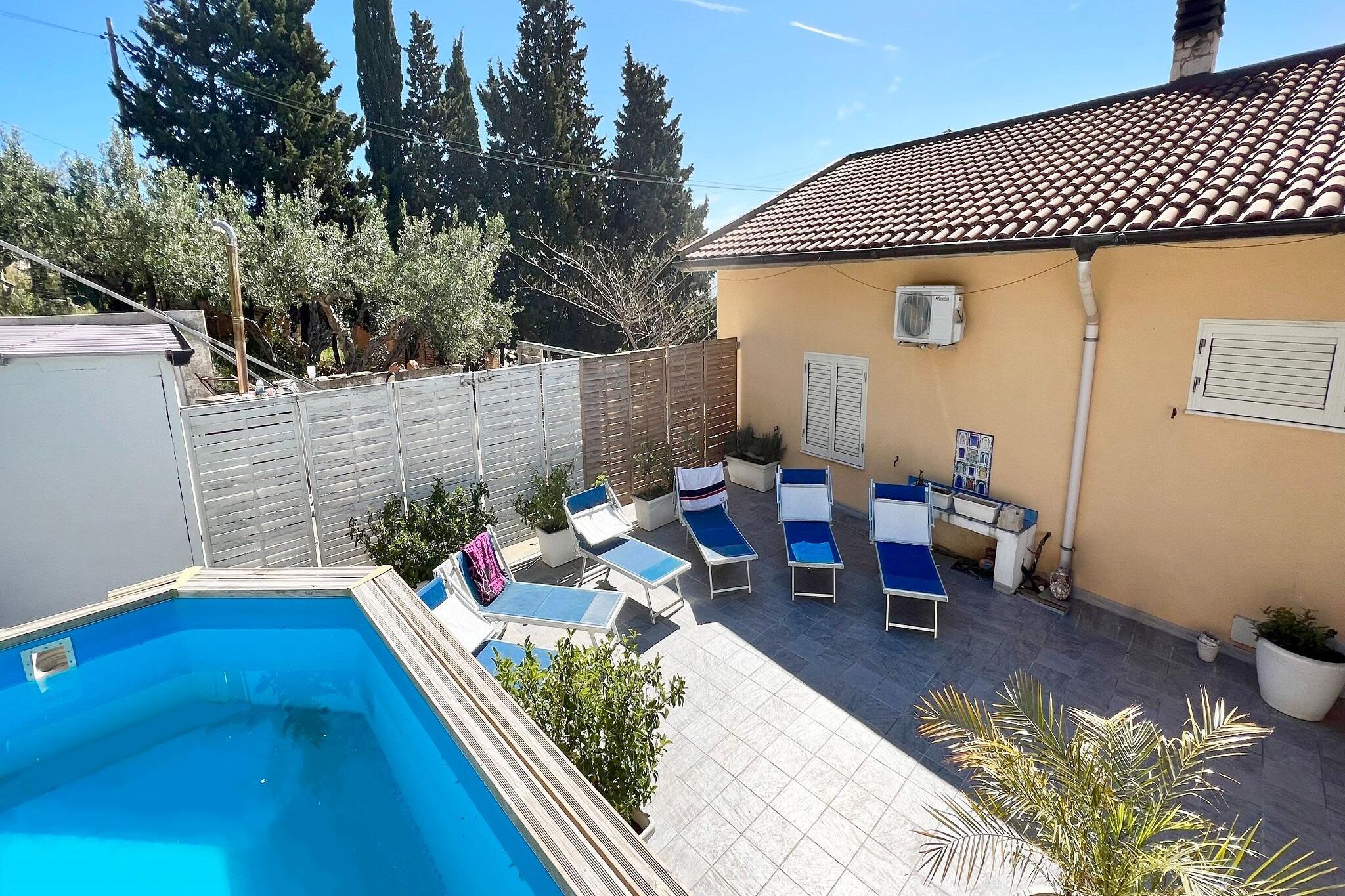 Schöne Villa in Castellammare del Golfo mit privatem Pool