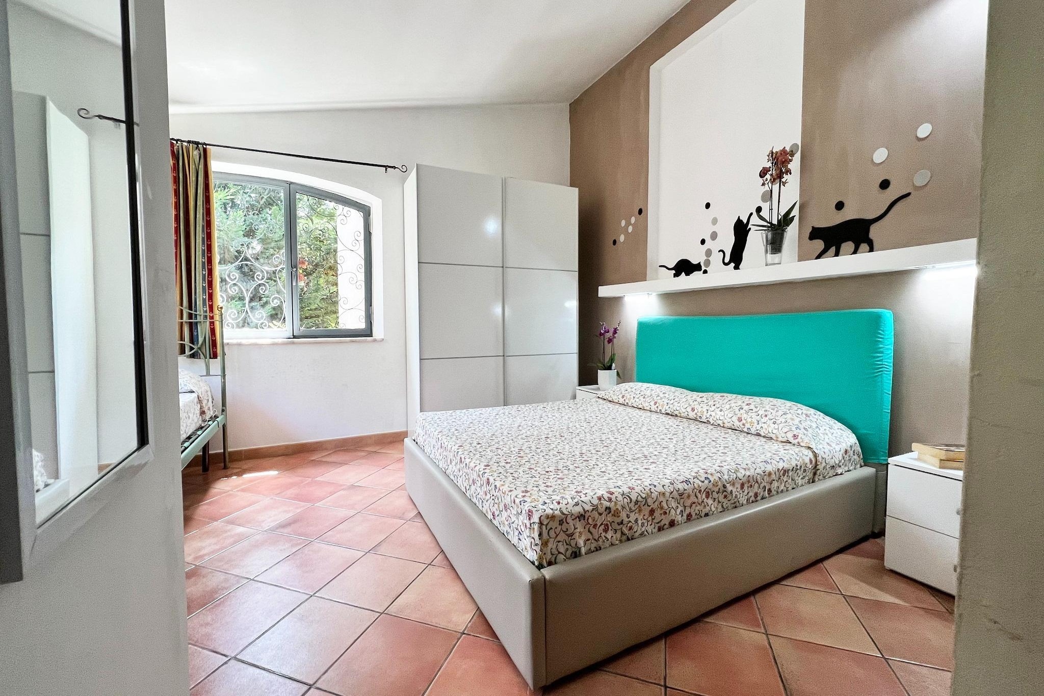 Bed Room