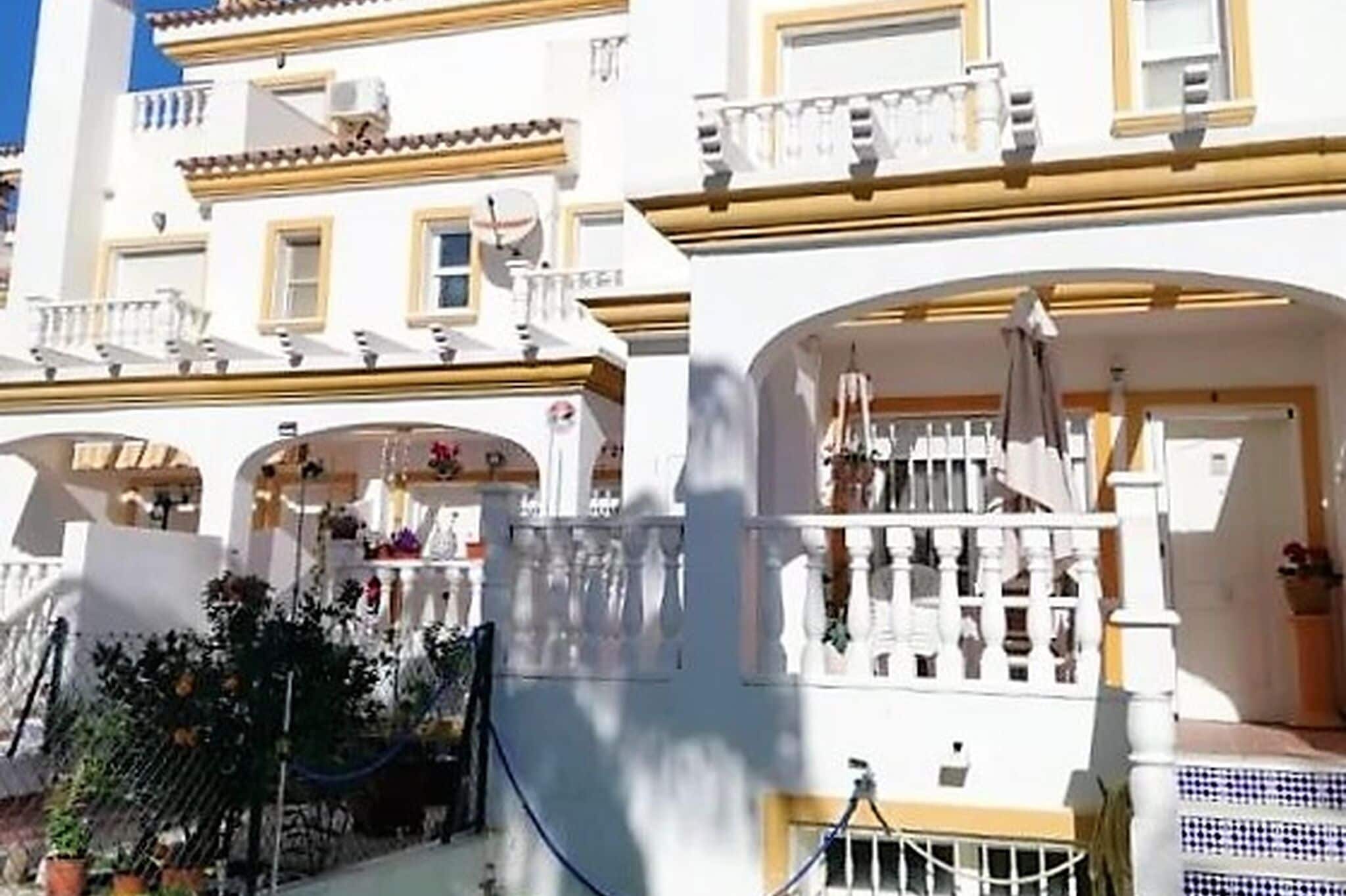 Agréable maison de vacances à Vera Playa avec terrasse privée