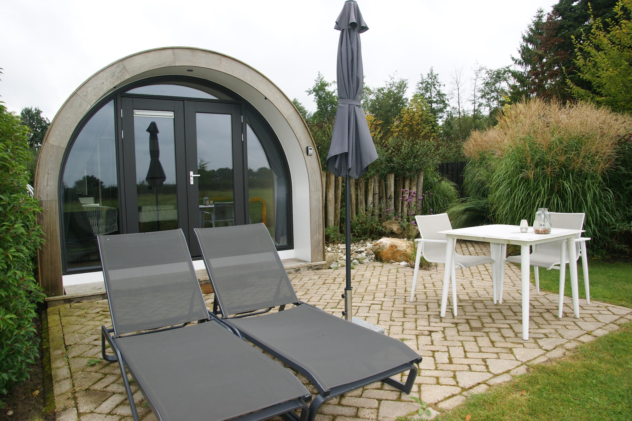 Natuurlodge Graspieper 2p - Buitenkant zomer