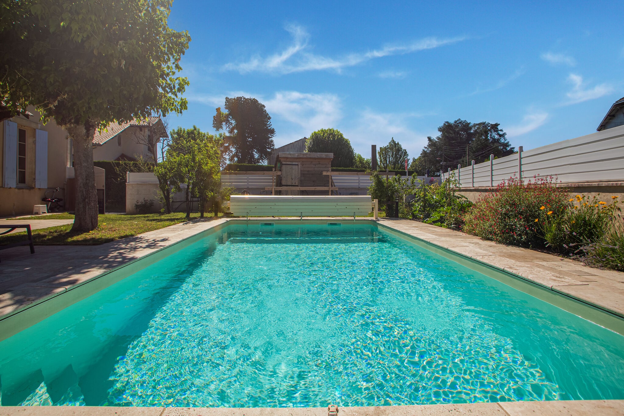 Geräumiges Ferienhaus in Bergerac mit privatem Pool