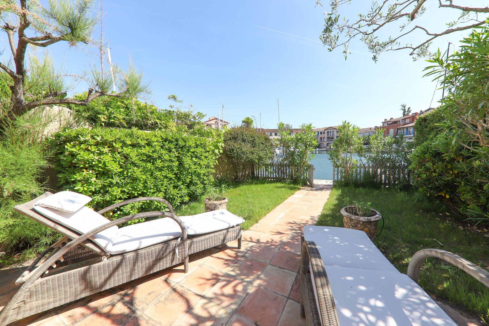 Pleasant holiday home in Port Grimaud with patio