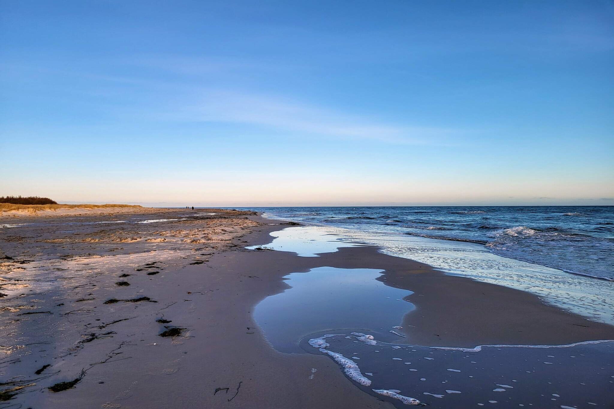 Modern vakantiehuisje vlakbij het strand - Waterzicht
