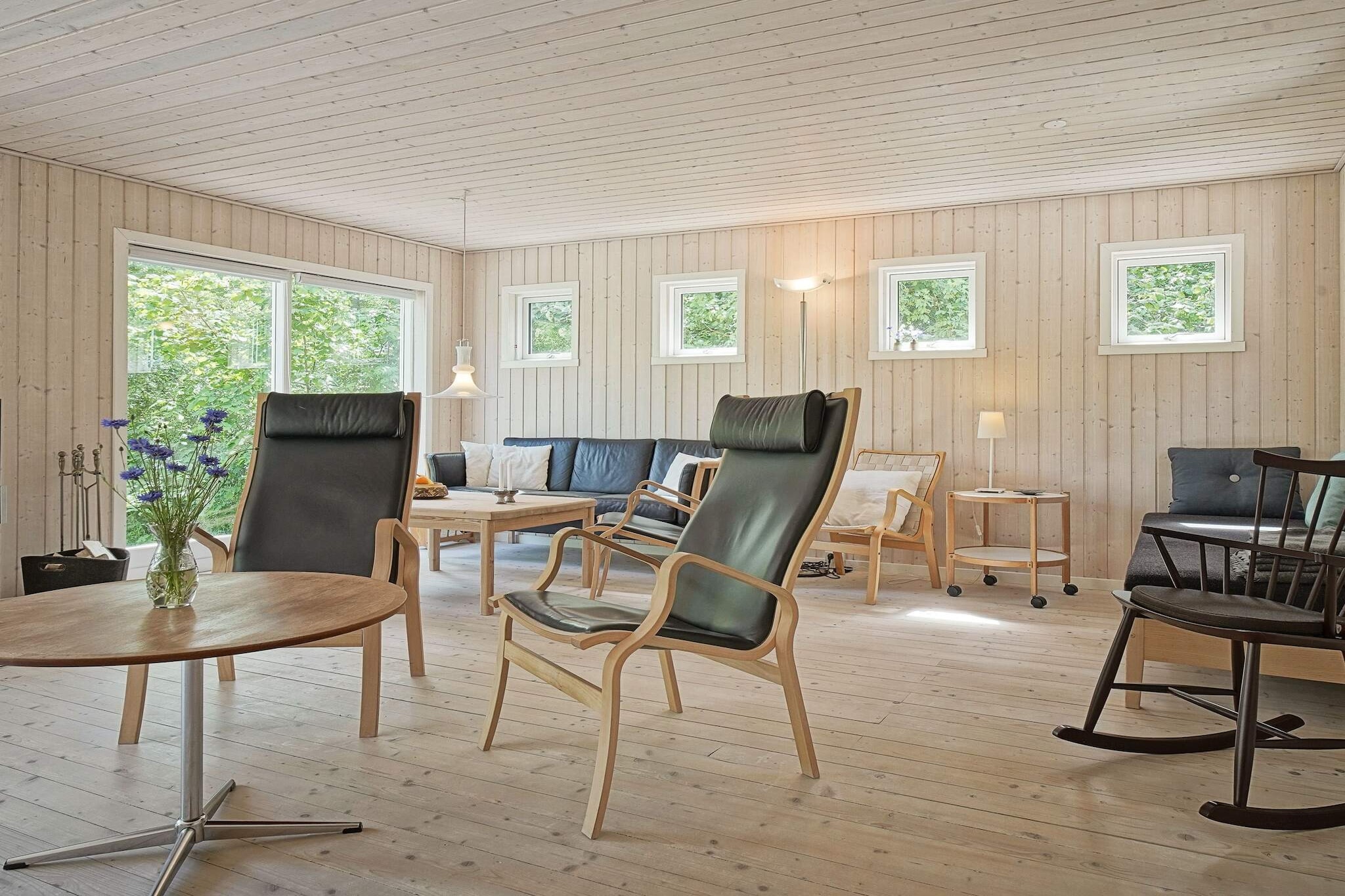Modern Cottage near Beach