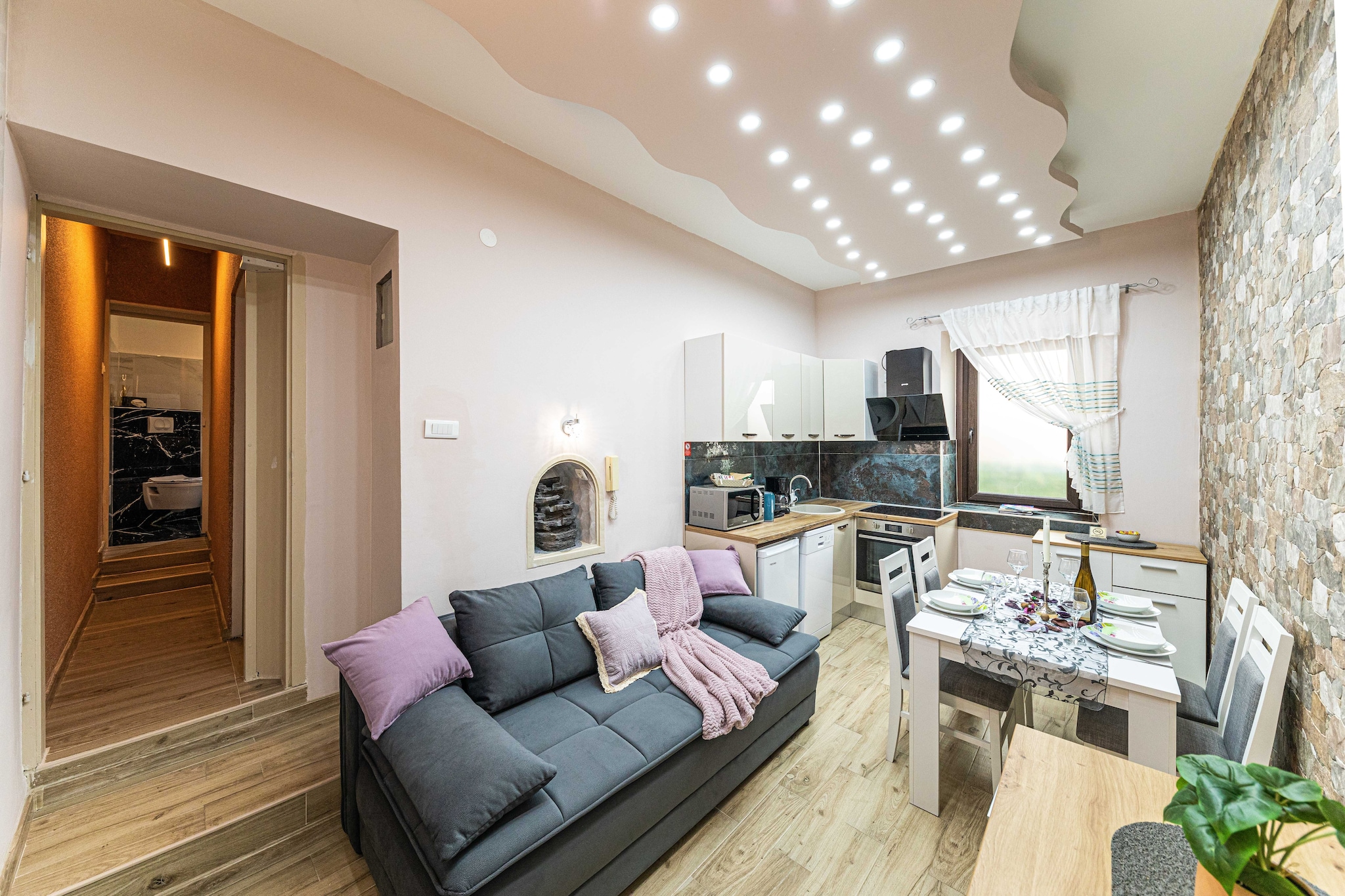 Apartments Keka - One Bedroom Apartment-Salon