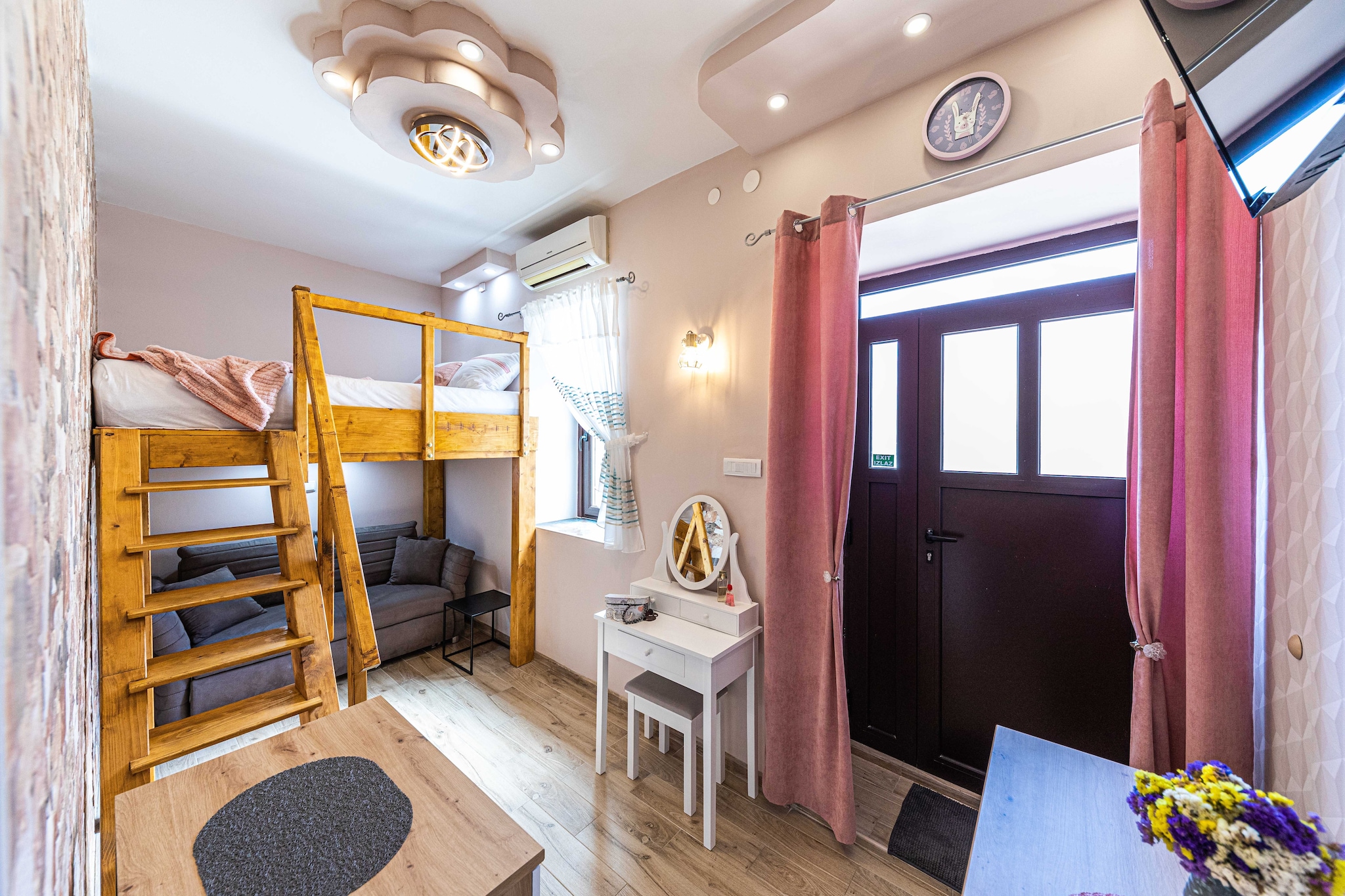 Apartments Keka - One Bedroom Apartment-Chambre