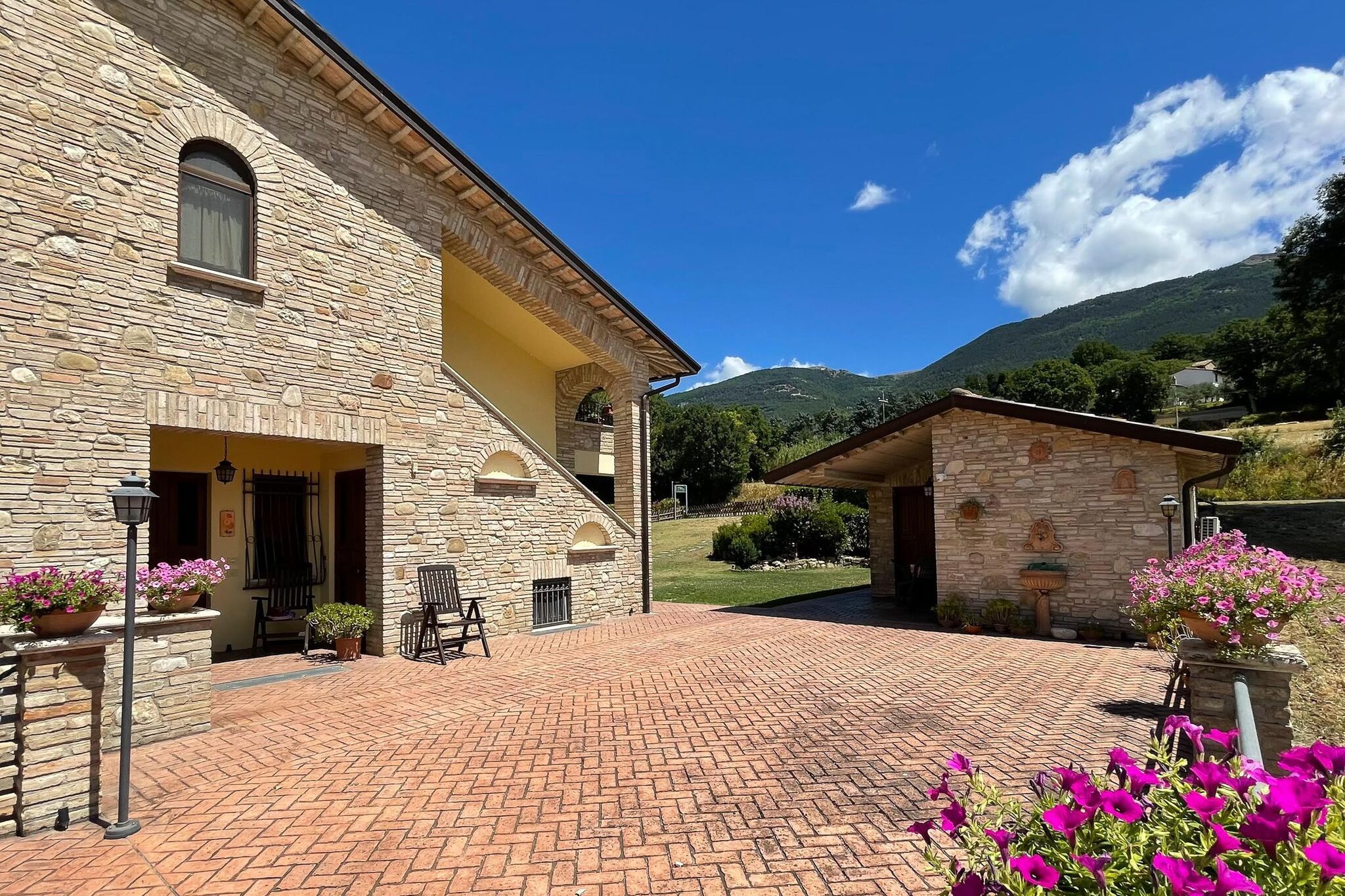 Gezellig vakantiehuis in Assisi met een tuin
