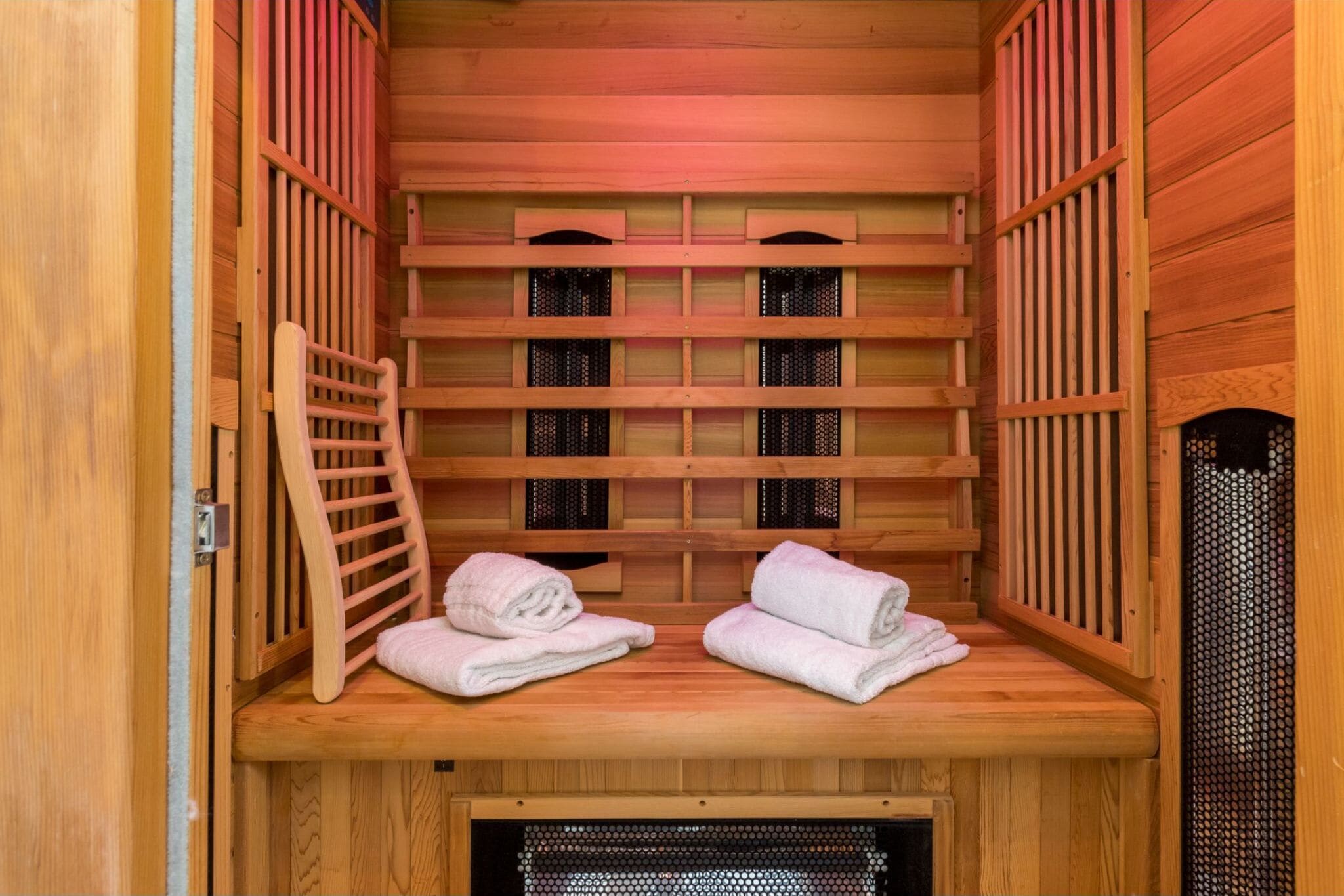 Holiday home with infrared sauna