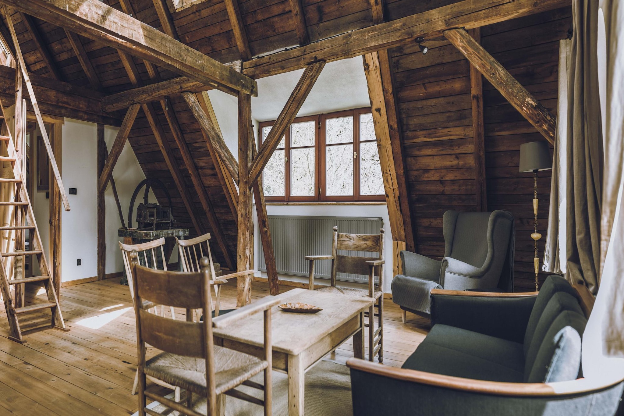 Dom Sokolik- Walnut Apartment - Living room