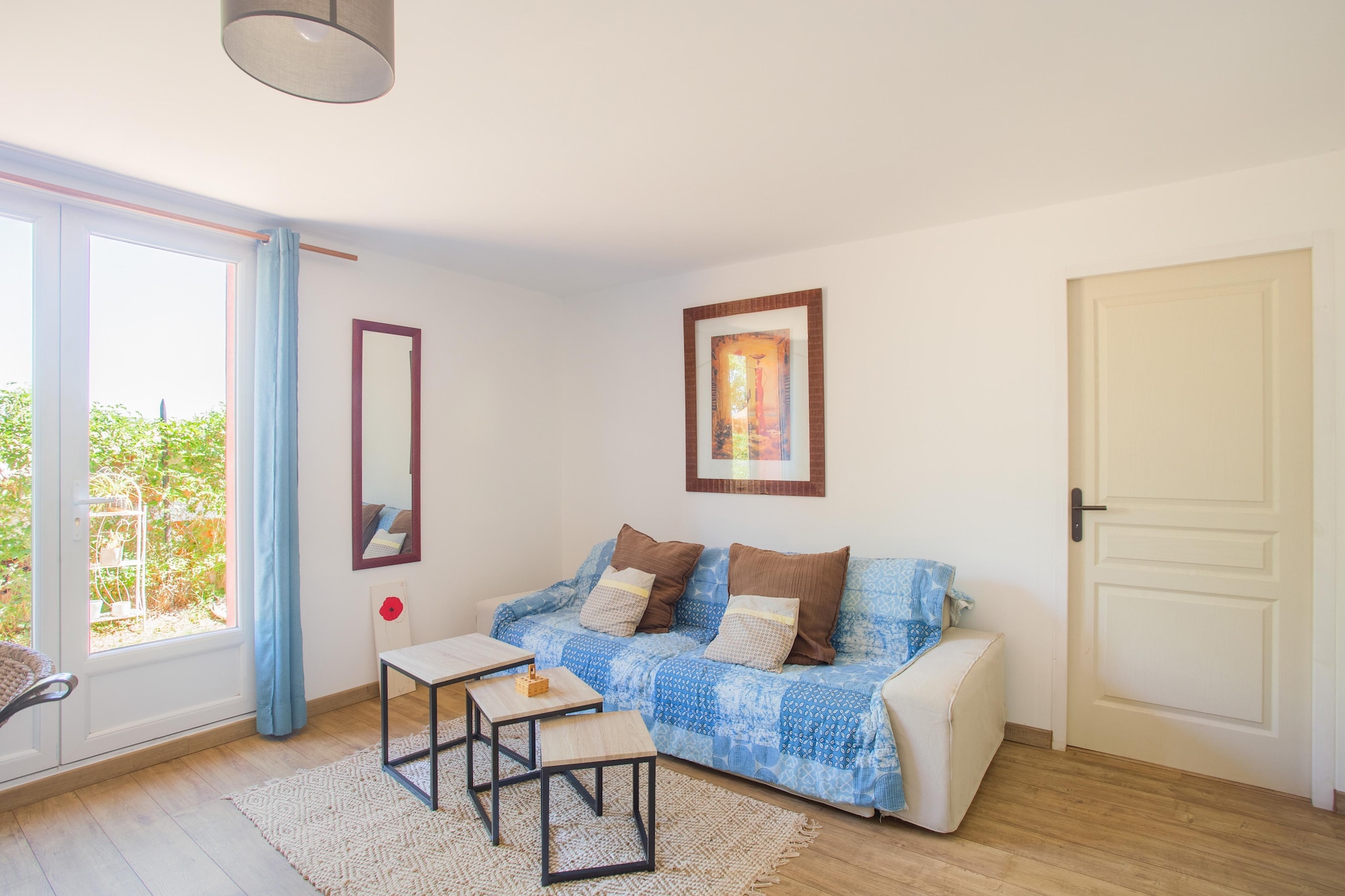 An optional utilities and service fee of EUR 100,00 will be charged before your arrival. Details are given below.<br> Enjoy staying in this fabulous holiday home with your family. It has a beautiful well-furnished garden where you can prepare barbecue meals. You have the opportunity to rest in complete serenity while kids spend time with play equipment here. The home is a 5-minute walk from the village where there is a tennis court and a sports area for enjoyment. Lake Quinson is a 7-minute walk from the home. A day at the Lake Esparron and Sainte Croix. You will find nearby horse riding, hiking, climbing sites, etc. You will also be close to the magnificent surrounding villages such as Moustier Sainte-Marie and Cotignac. Prepare tasty meals in the well-equipped kitchen and enjoy them on the dining table in the living room. The kids have a high chair and a cot for their comfortable stay. You can park your cars here. <br><b> Optional Utilities & Service Package </b><br><b> An optional utilities and service package of EUR 100,00 </b> can be selected prior to your arrival. You will receive a separate communication with the payment link should you wish to include it.<br>This package ensures a seamless stay and conveniently covers services such as final cleaning, utility consumption, service support, and protection against minor damages or incidental costs during your stay.<br>Guests who prefer may manage these services independently, provided the property is returned in good order at check-out.