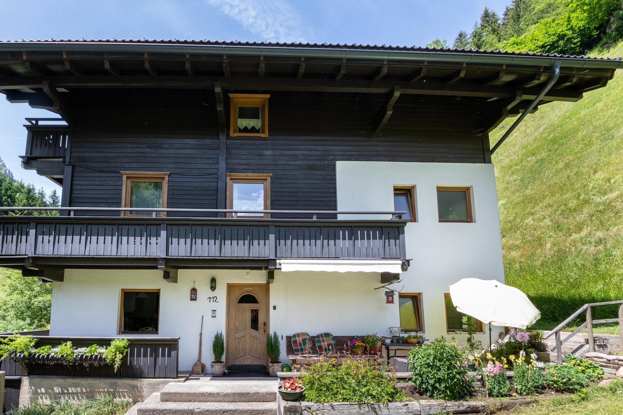 Exterior Summer