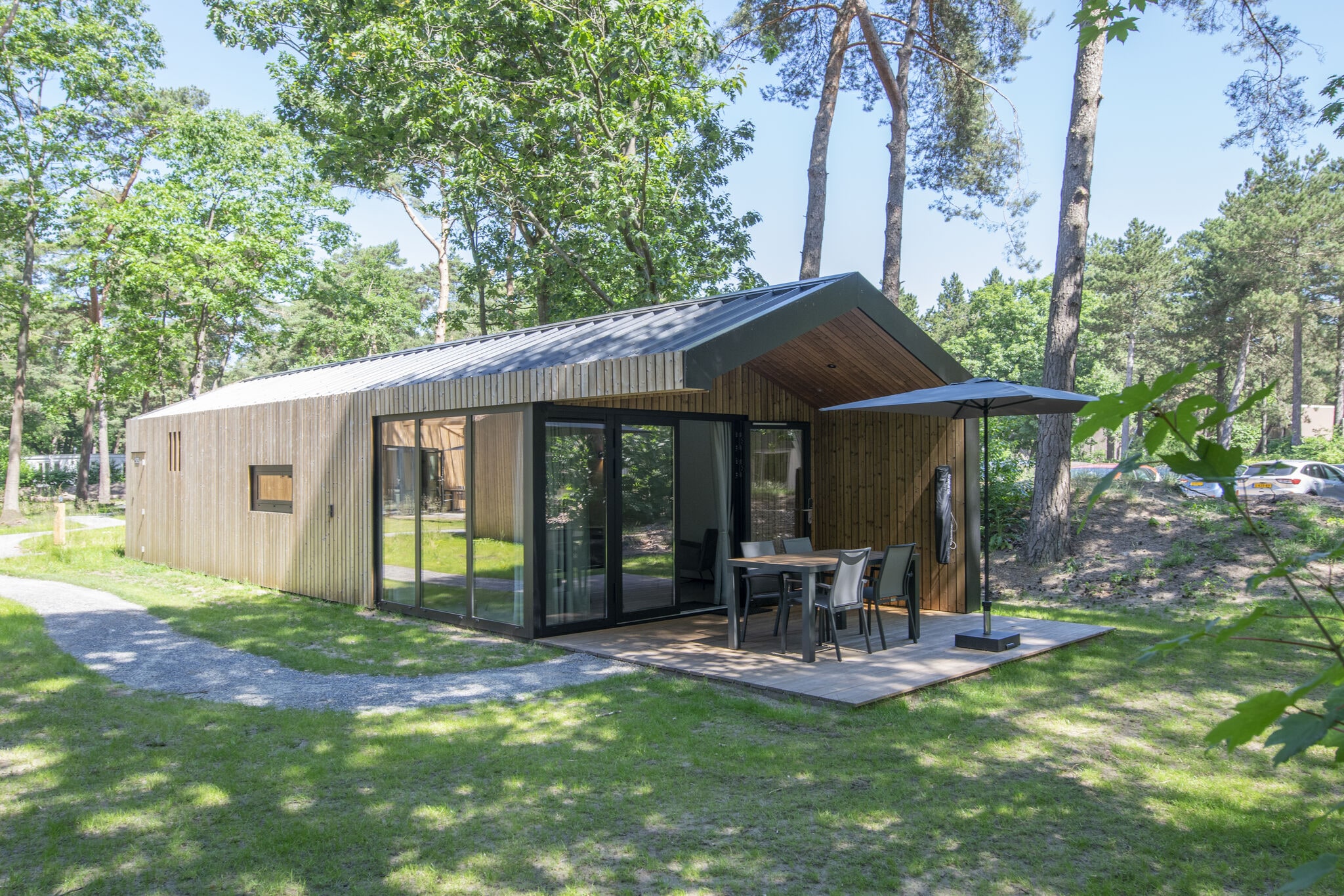 Modern chalet with air conditioning, on a holiday park at 12 km. from Eindhoven