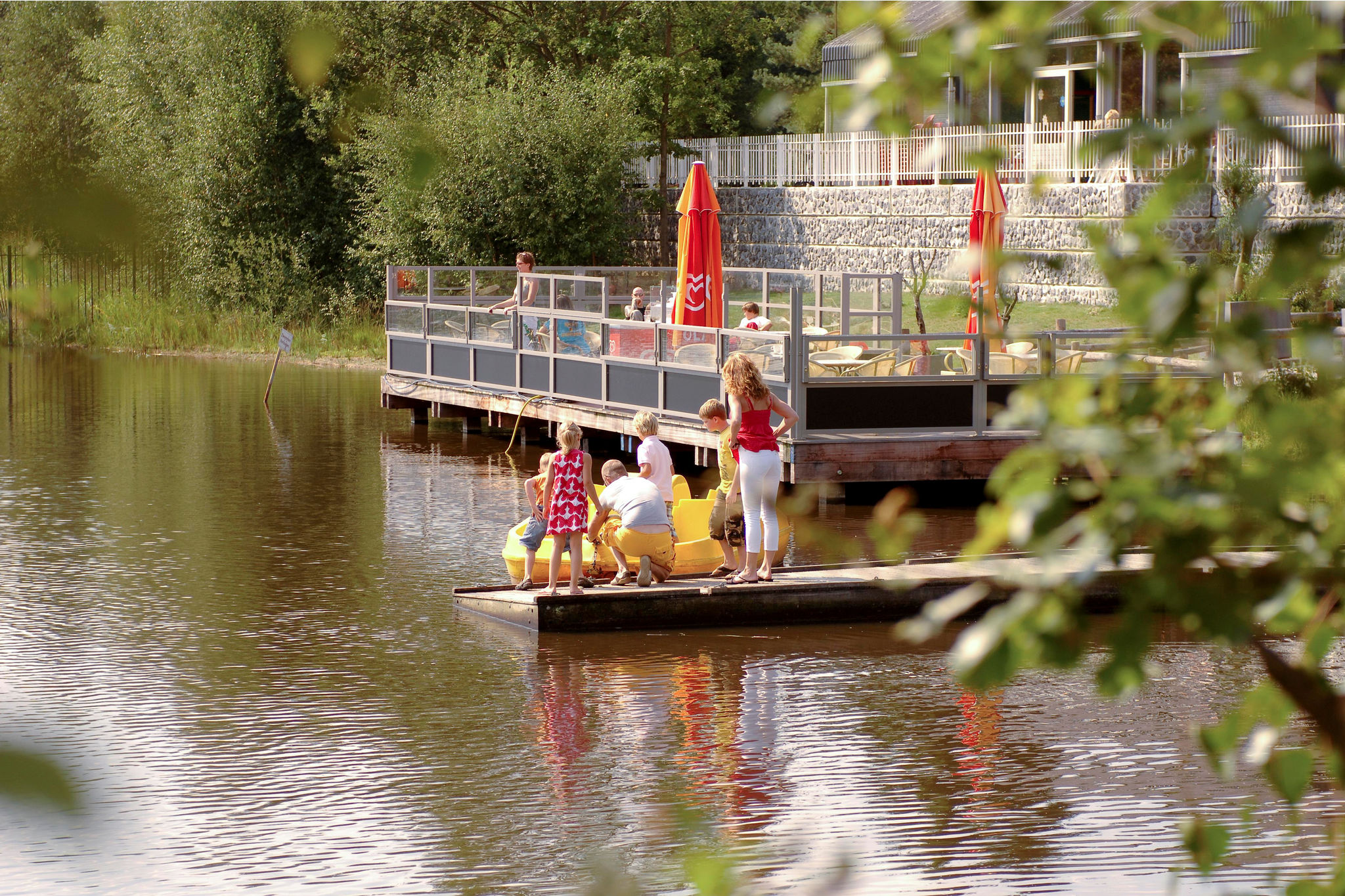 Modernes Chalet mit Wellness, in einem Ferienpark, 12 km von Eindhoven entfernt