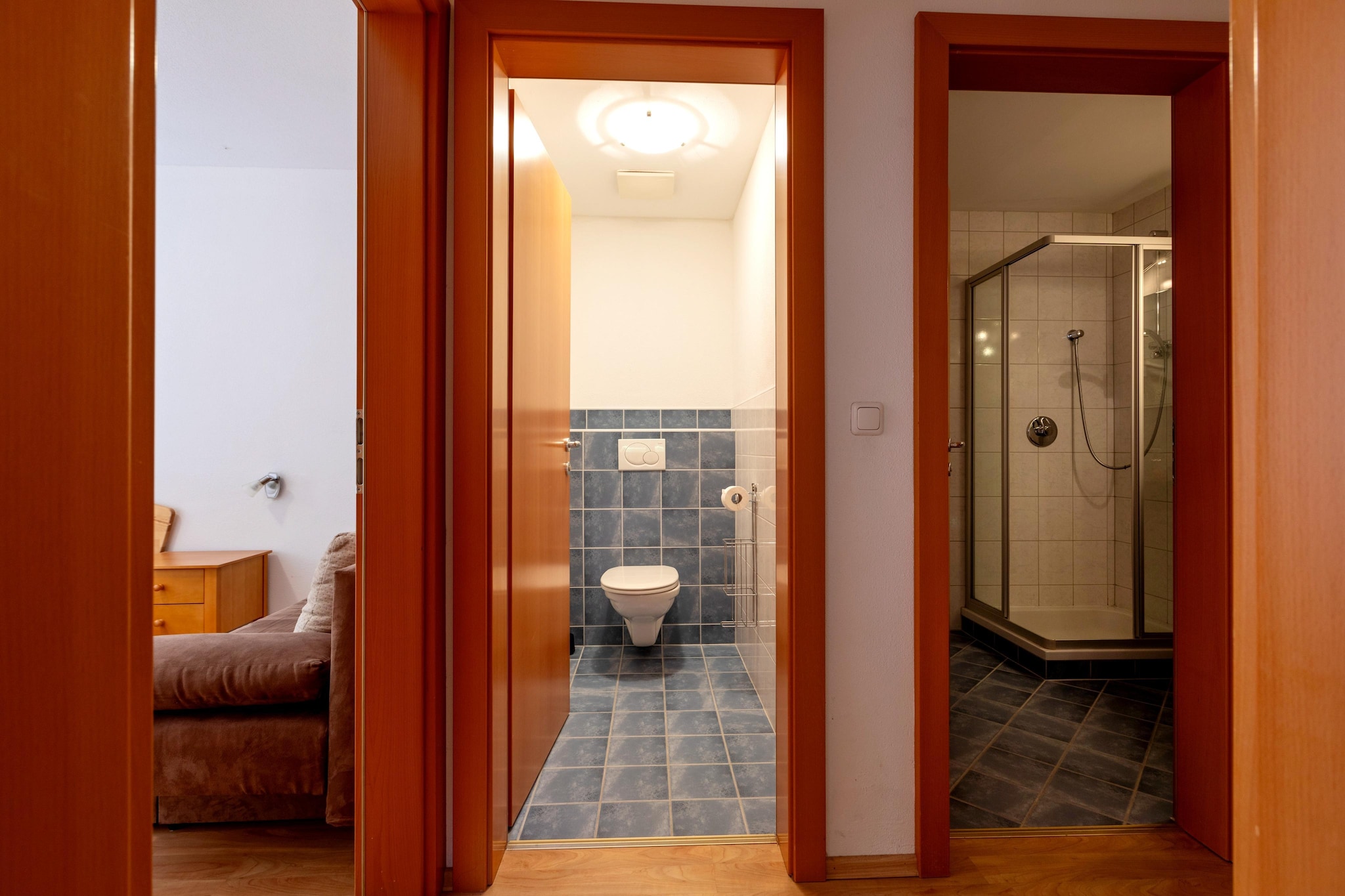 Apartment 11-Bathroom