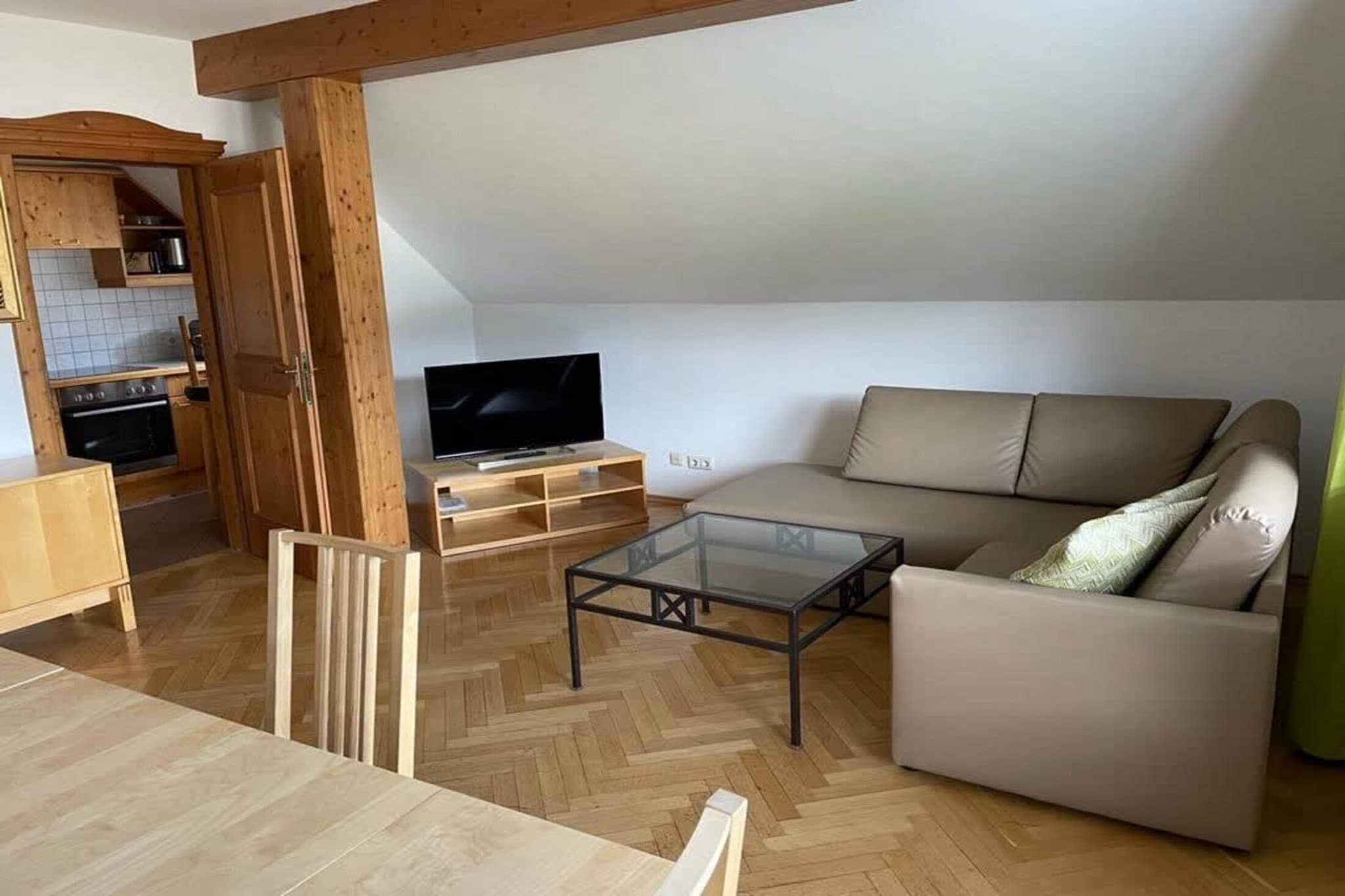 Apartment 2-2 - Woonkamer