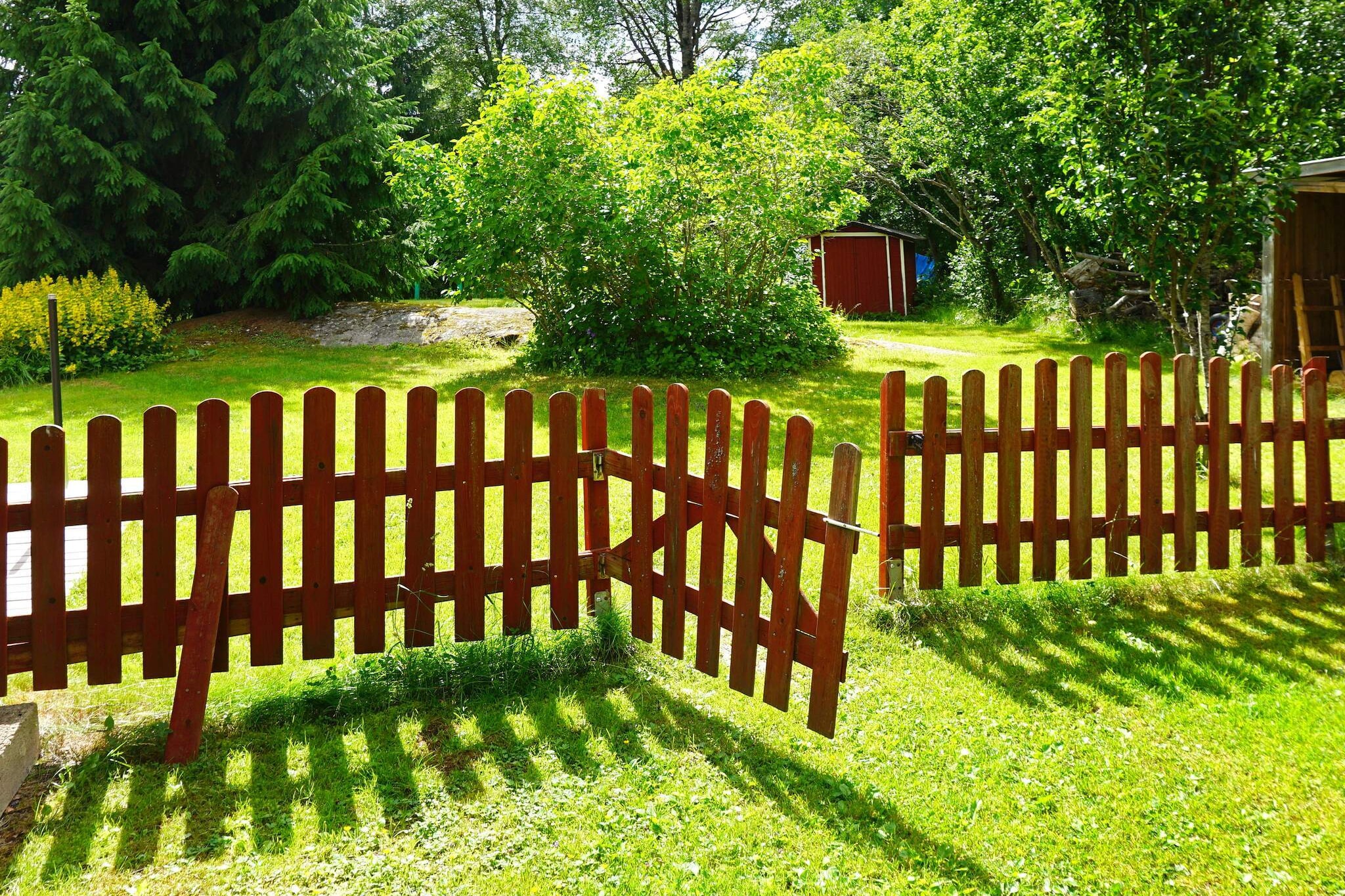 Internet Access DSL, Kitchen(cooker(electric), coffee machine, microwave, dishwasher, fridge-freezer, water from well), Living/bed room(single folding bed, TV(swedish TV channels), DVD player), bedroom(double bed), bedroom(double bed), bedroom(2x bunk bed), bedroom(2x bunk bed), bathroom(washbasin, shower, toilet, washing machine), heating(electric), terrace, garden furniture, BBQ, parking, play equipment, air to air heatpump