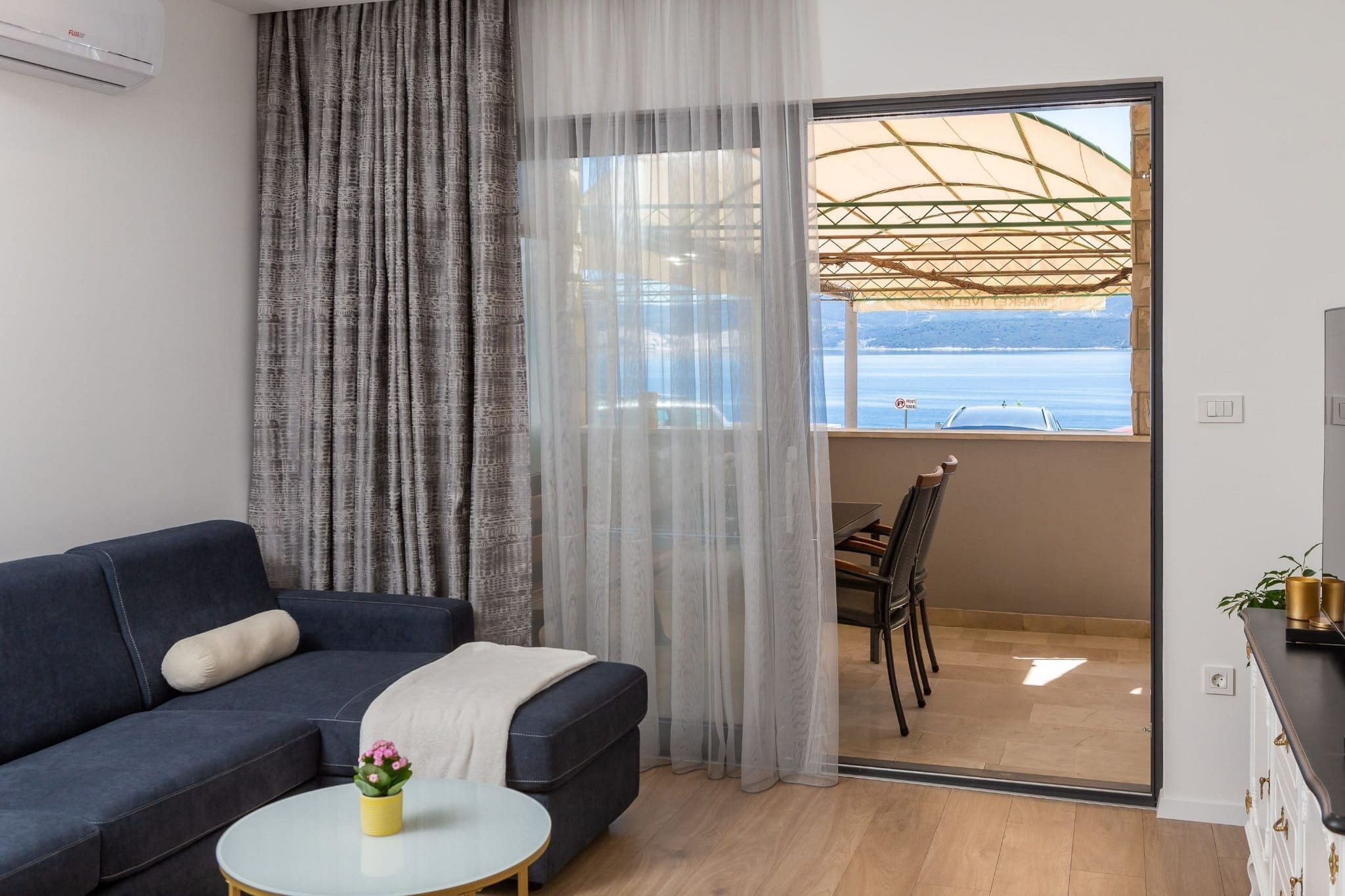 Apartments Tomas- Standard One Bedroom Apartment with Balcony (A2)