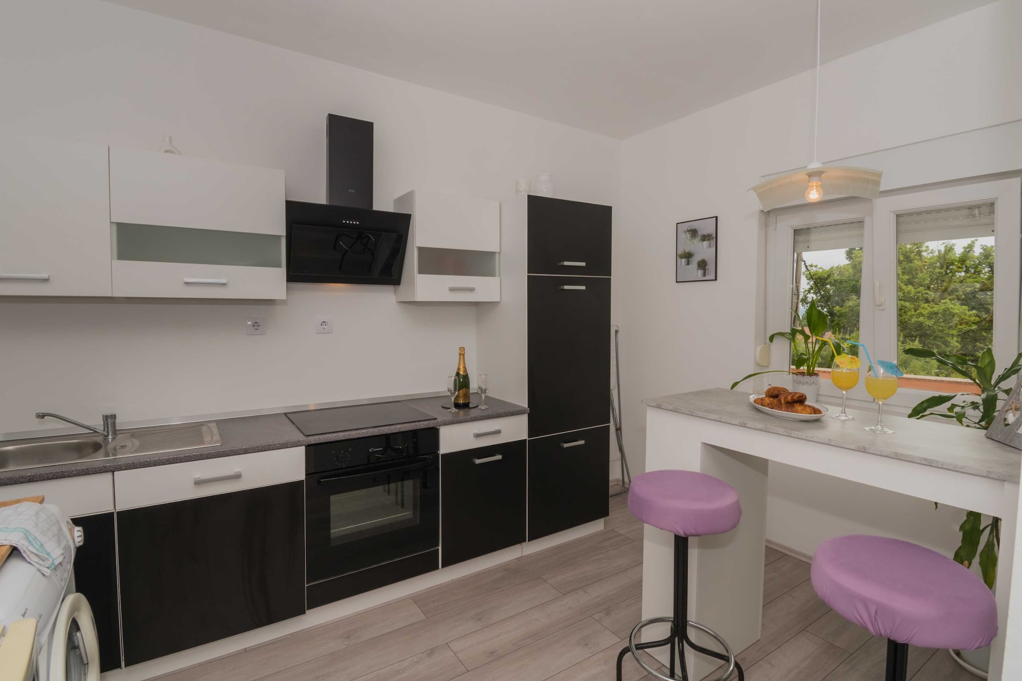 Apartment Lavanda - Four Bedroom Apartment with Hot tub and Terrace-Keuken