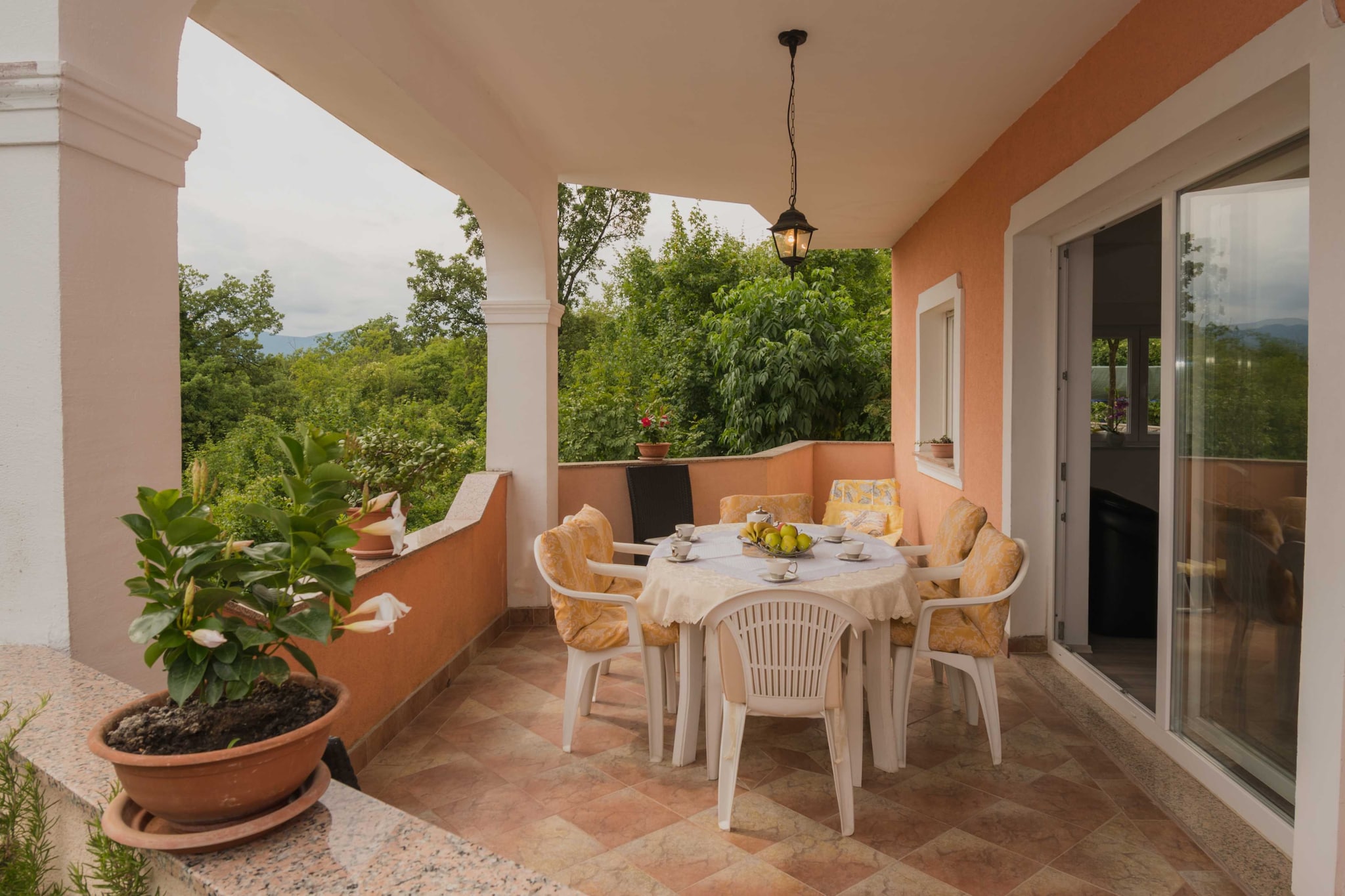 Apartment Lavanda - Four Bedroom Apartment with Hot tub and Terrace-Terras
