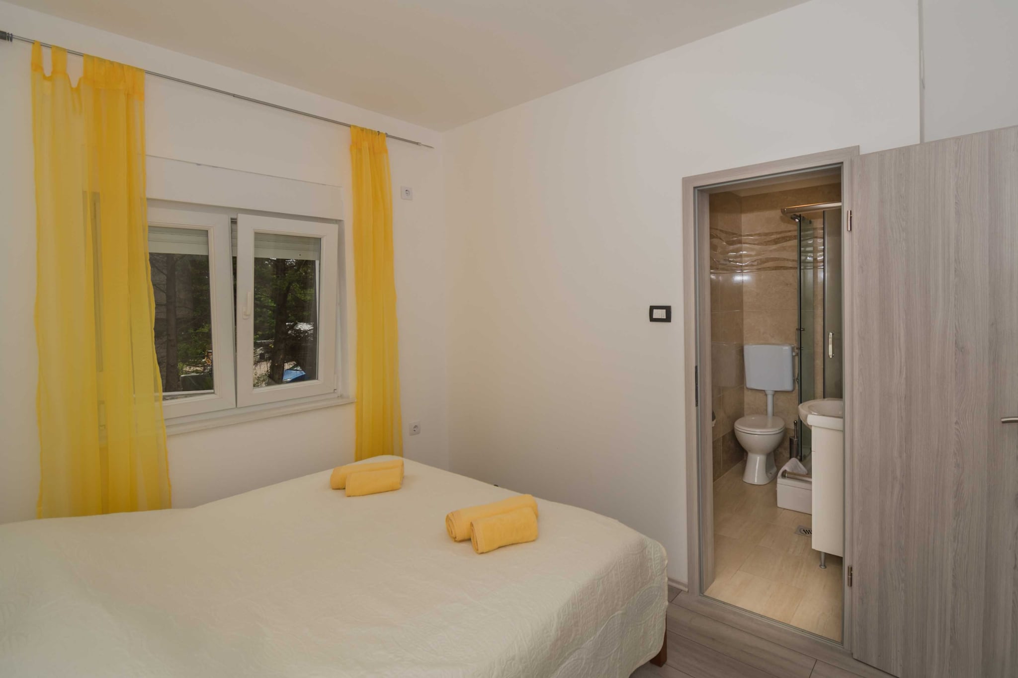 Apartment Lavanda - Four Bedroom Apartment with Hot tub and Terrace-Slaapkamer