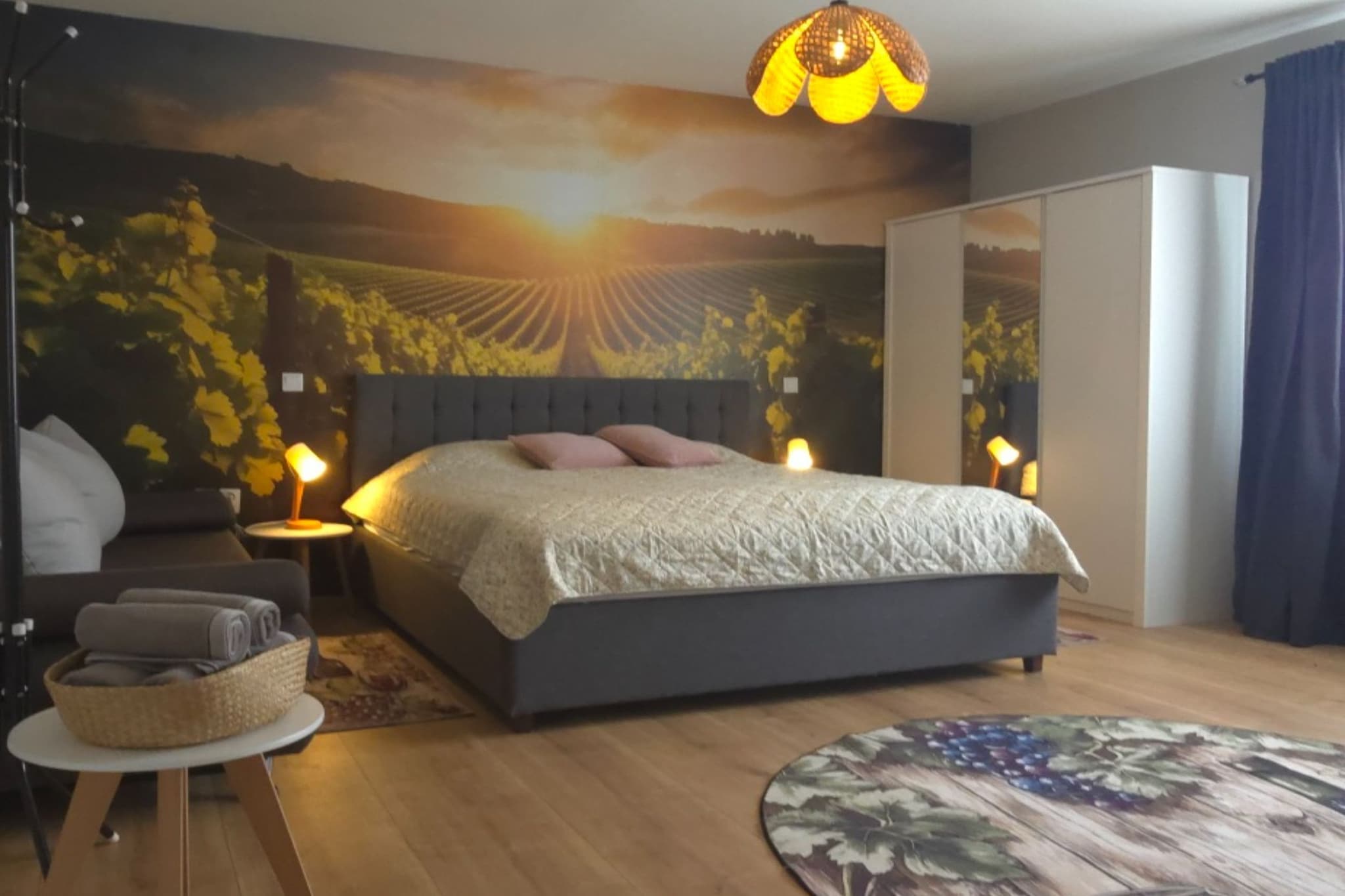 Holiday Home Thesaurum - Four Bedroom Holiday Home with Swimming Pool