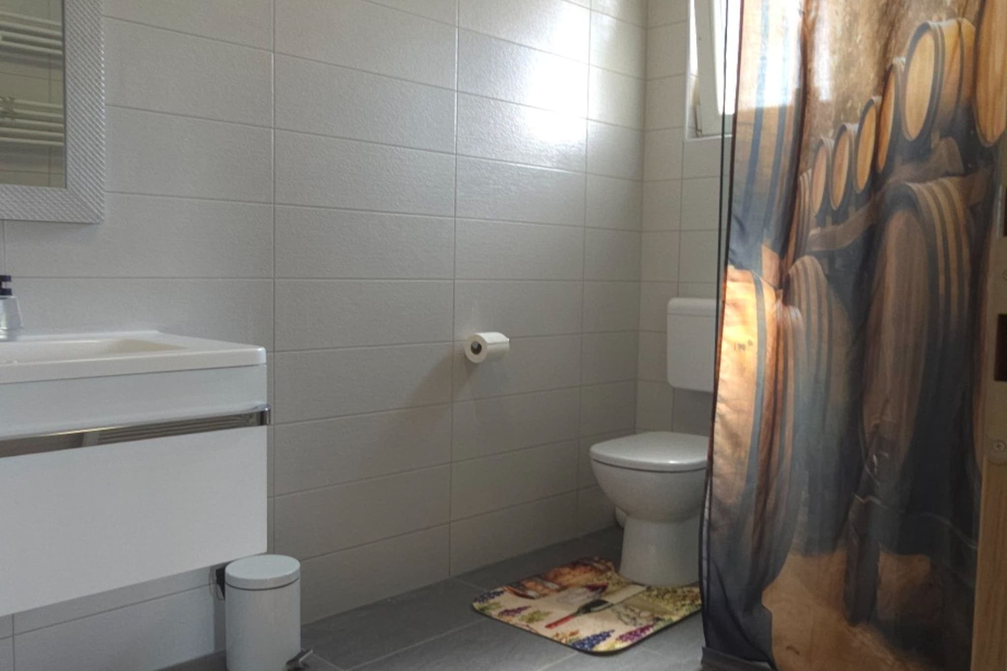 Holiday Home Thesaurum - Four Bedroom Holiday Home with Swimming Pool - Badezimmer