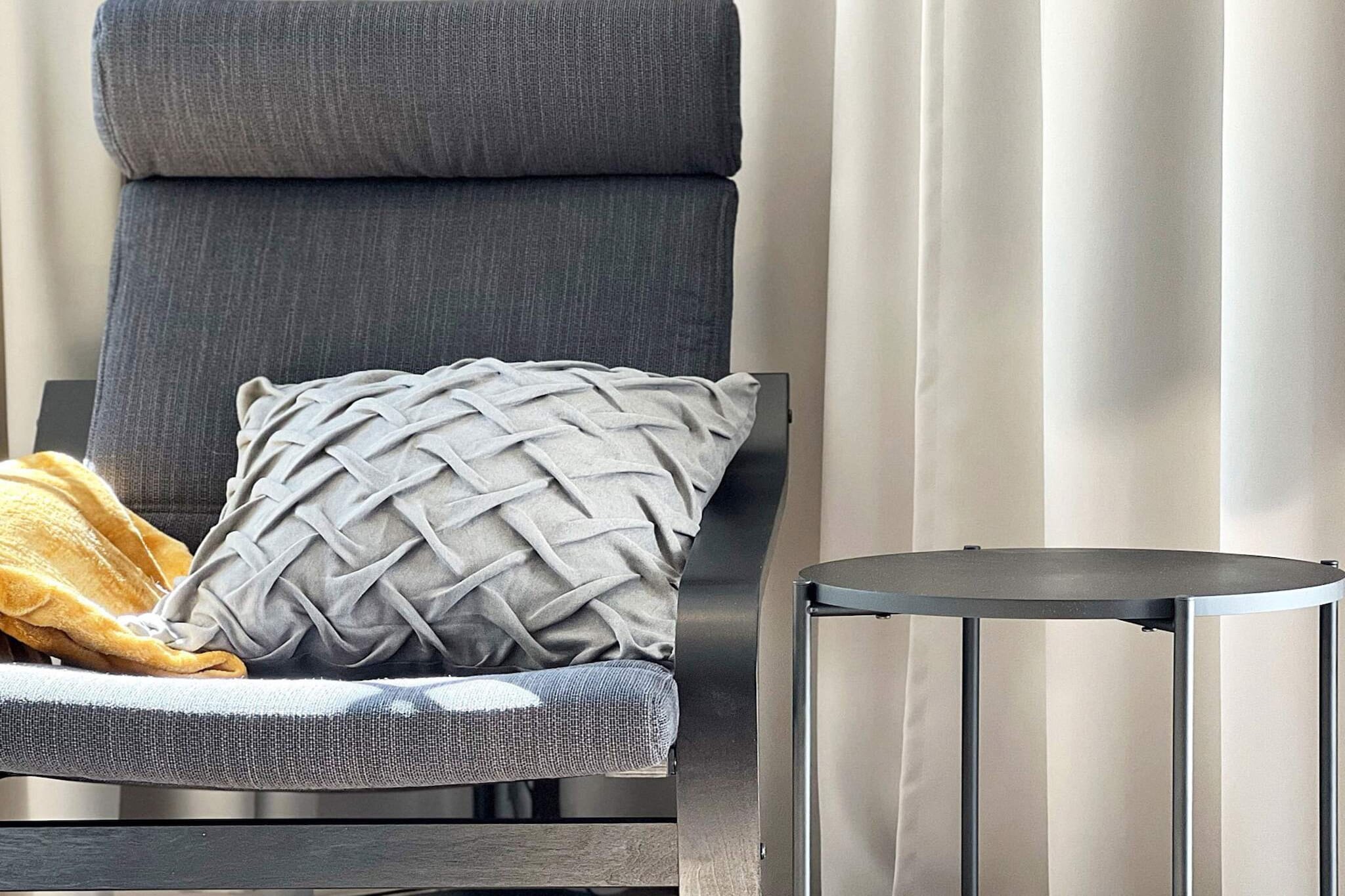 Internet Access DSL, Kitchen(cooker(electric), hood, coffee machine, microwave, dishwasher, fridge-freezer, water from well), Living/bed room(TV(swedish TV channels), chromecast), bedroom(2x single bed), bedroom(double bed), bathroom(washbasin, shower, toilet, washing machine), terrace(garden furniture), parking, geothermal energy, air to air heatpump