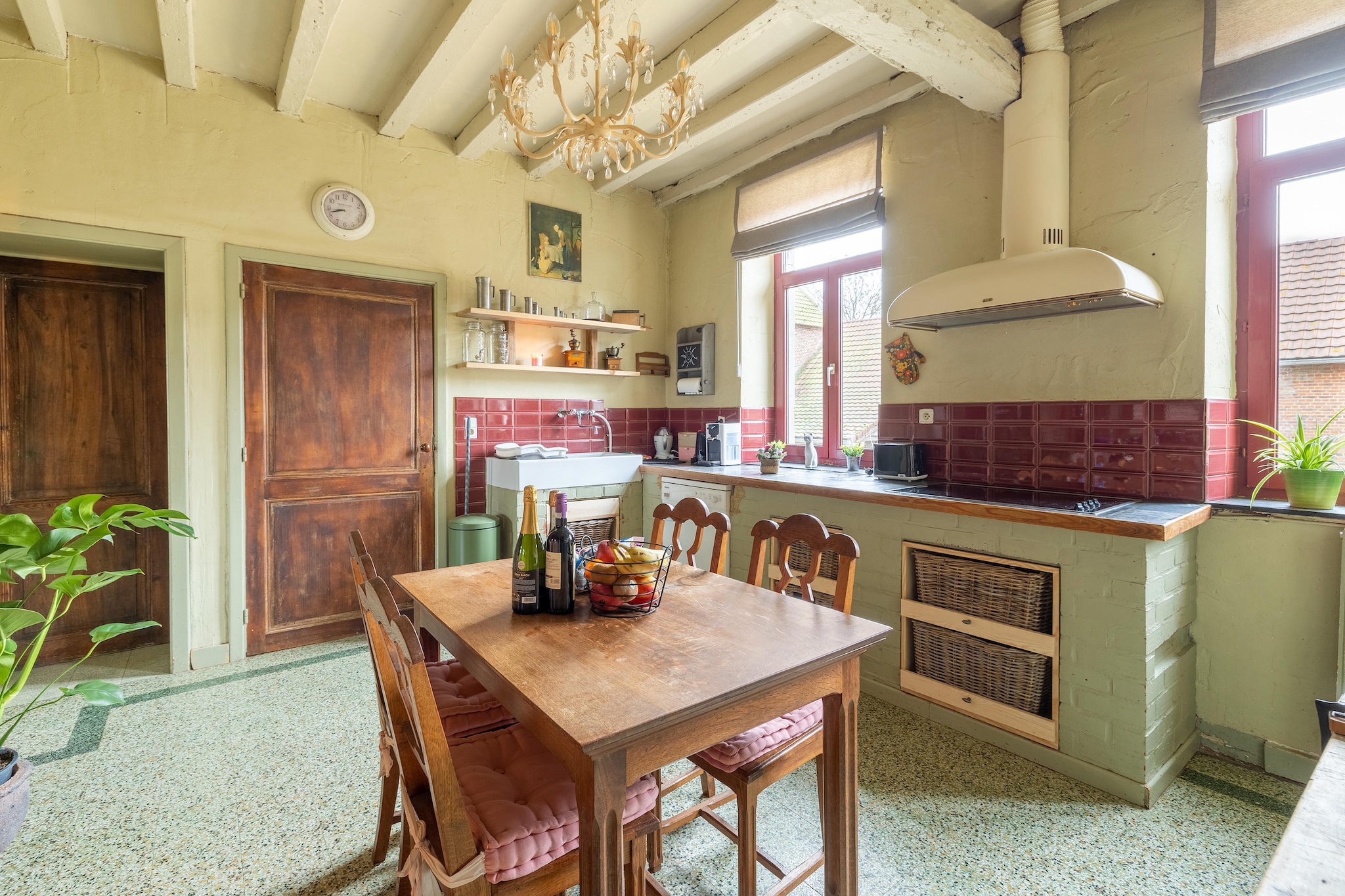 Ground floor: (hallway, Living room(TV, fireplace, seating area, billiards), dining room(dining table(8 persons), high chair), Kitchen(hob, electric kettle, espresso machine, microwave, dishwasher, fridge-freezer), toilet(toilet))\n\nOn the 1st floor: (bedroom(double bed, TV), bedroom(double bed, baby crib(free)), bedroom(single trundle bed, bunk bed), bathroom(bath tub, shower, washbasin, toilet))\n\nstables, courtyard, terrace, garden, garden furniture, BBQ, parking, trampoline, pond, slide, playpen, lounge set