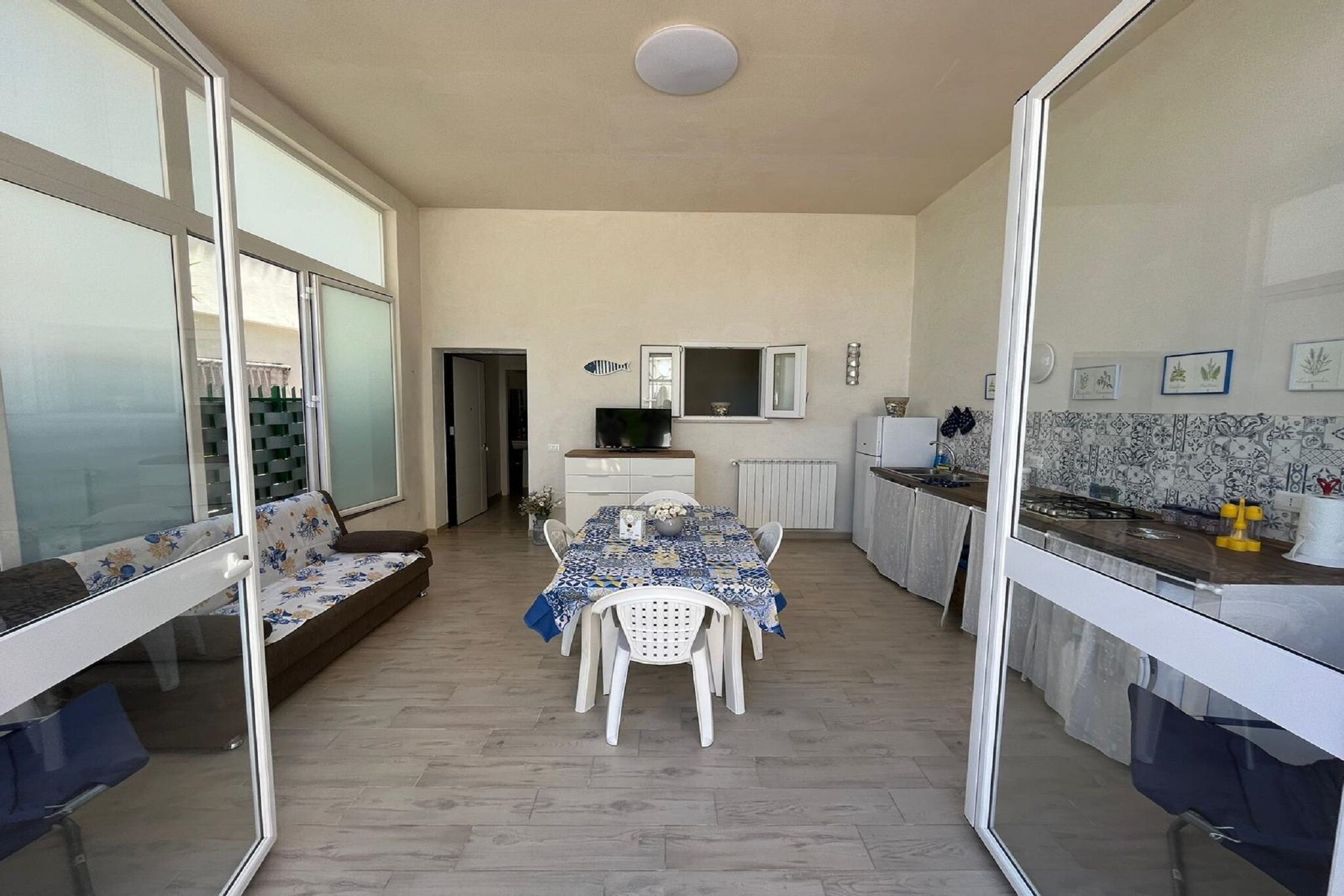 An optional utilities and service fee of EUR 50,00 will be charged before your arrival. Details are given below.<br> This pleasant stay in Sicily is blessed with a great location near the sea. You can roll over to it if you'd like! With various facilities, it offers comfortable accommodation for a family or a few friends. It has an enclosed outdoor area with comfortable places to relax and spend time in contact with the sky, the scent of the sea and the greenery of the garden. The house has a direct access to the sea. At 40 m from the holiday home is Il Castello di Solanto; very worthwhile. You can take beautiful pictures. Spiaggia Aciddara is about 1 km from the house and you can spend the day relaxing by the water. Don't forget to visit one of the nearby restaurants for a look at typical Sicilian cuisine. The accommodation has a nice living room with a TV and a sofa bed for 2-guests. There is a kitchen for preparing simple dishes and you also have a washing machine so that you can travel lightly packed. provides cooling indoors. <br><b> Optional Utilities & Service Package </b><br><b> An optional utilities and service package of EUR 50,00 </b> can be selected prior to your arrival. You will receive a separate communication with the payment link should you wish to include it.<br>This package ensures a seamless stay and conveniently covers services such as final cleaning, utility consumption, service support, and protection against minor damages or incidental costs during your stay.<br>Guests who prefer may manage these services independently, provided the property is returned in good order at check-out.