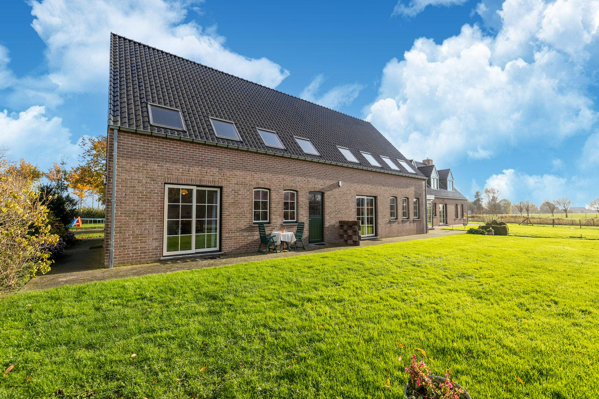 Holiday home in Sint Kruis with a garden