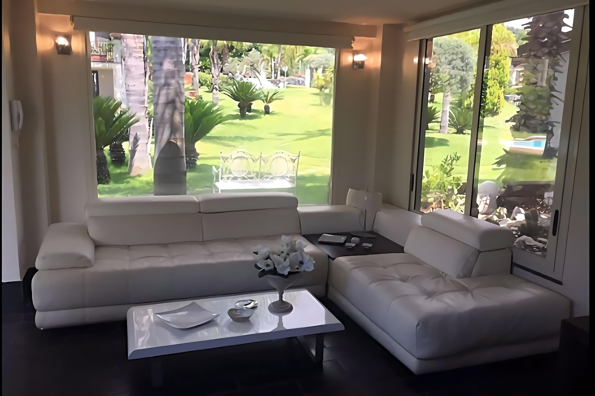 This lovely holiday home on the Italian island of Sicily has a great location near the sea and a communal swimming pool. You can enjoy a sunny holiday with family and/or friends.
The sea is about 6.5 km from the residence and you can relax on the beach at Lido Atlantis, just 8 km away. Take a nice walk through the region and visit the Castagno dei Cento Cavalli or the even closer Adventure Etna Park. And don't forget to take a look at the kitchen at one of the typical Sicilian restaurants!
The accommodation offers a nice garden and a terrace where you can start the day relaxed. Unwind in the hot tub and enjoy coolness indoors thanks to the air conditioning. Parking is available at the property.