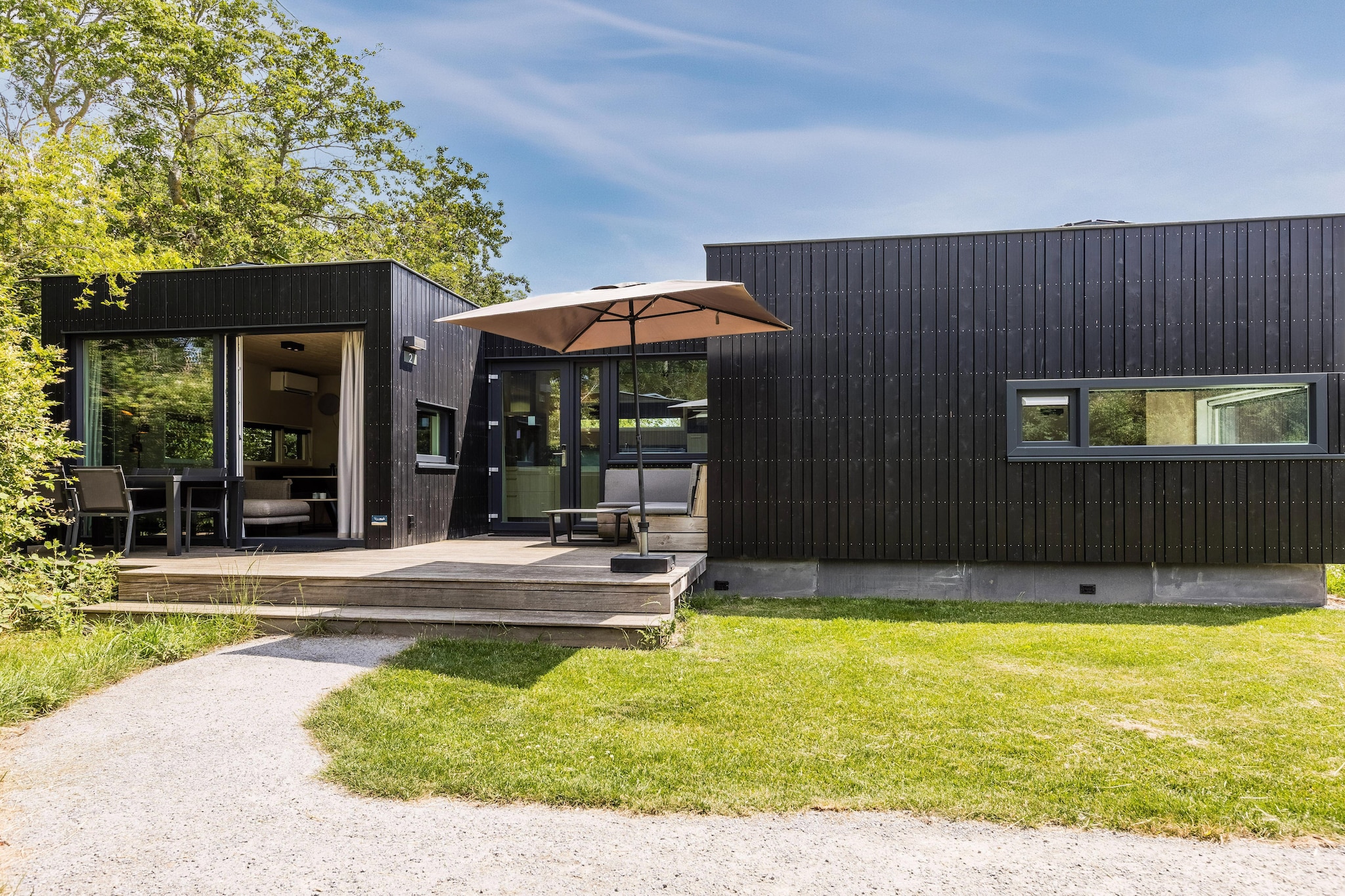 Exterior Summer
