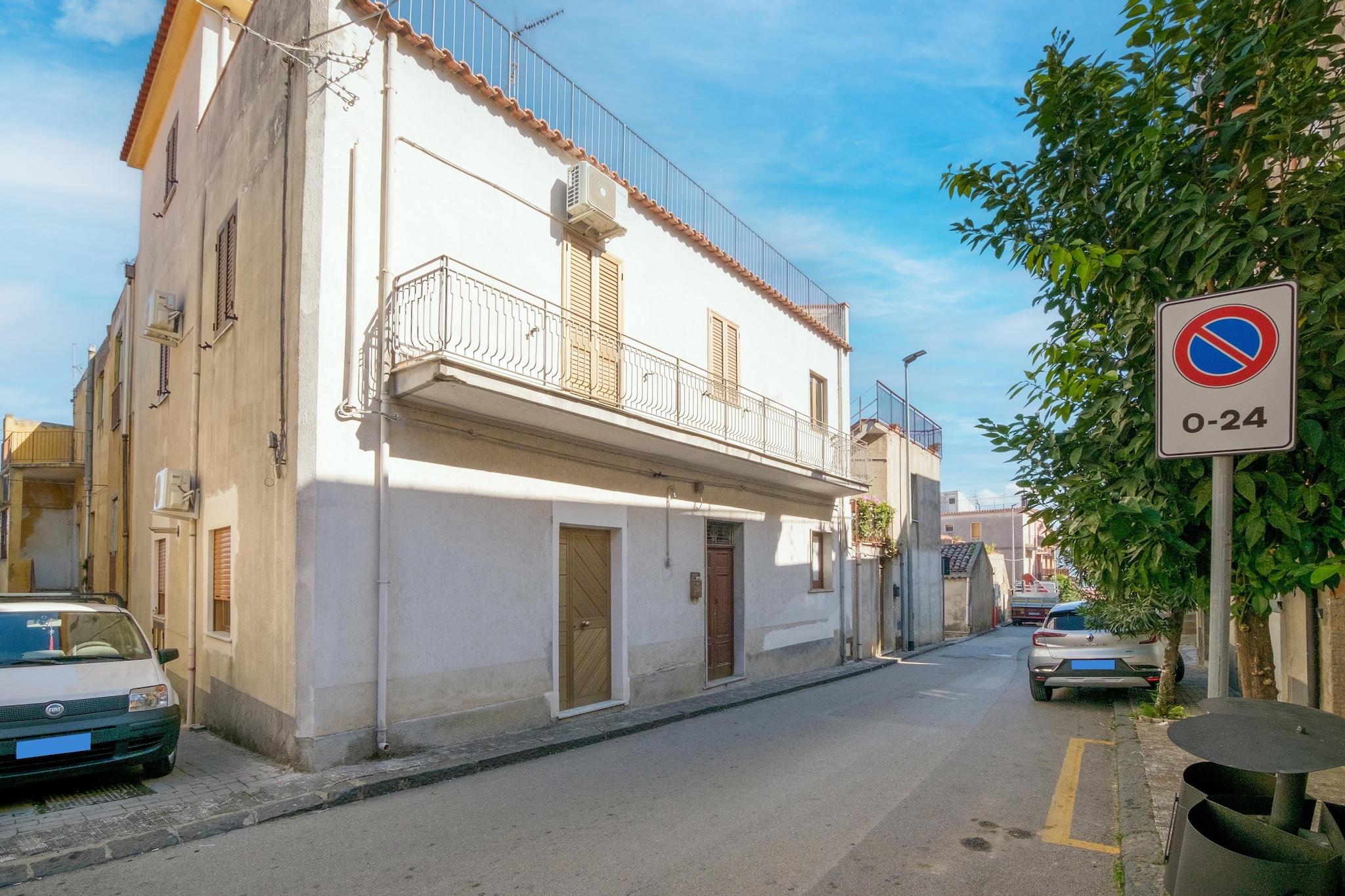 Exterior Summer