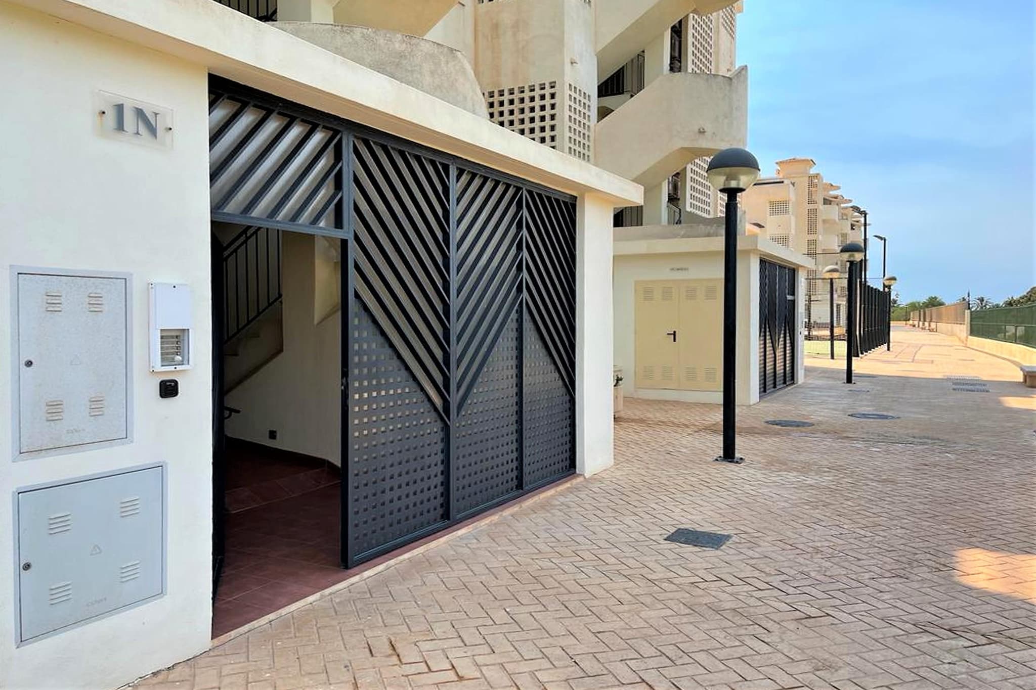 2-Bedroom Apartment Near the Sea
