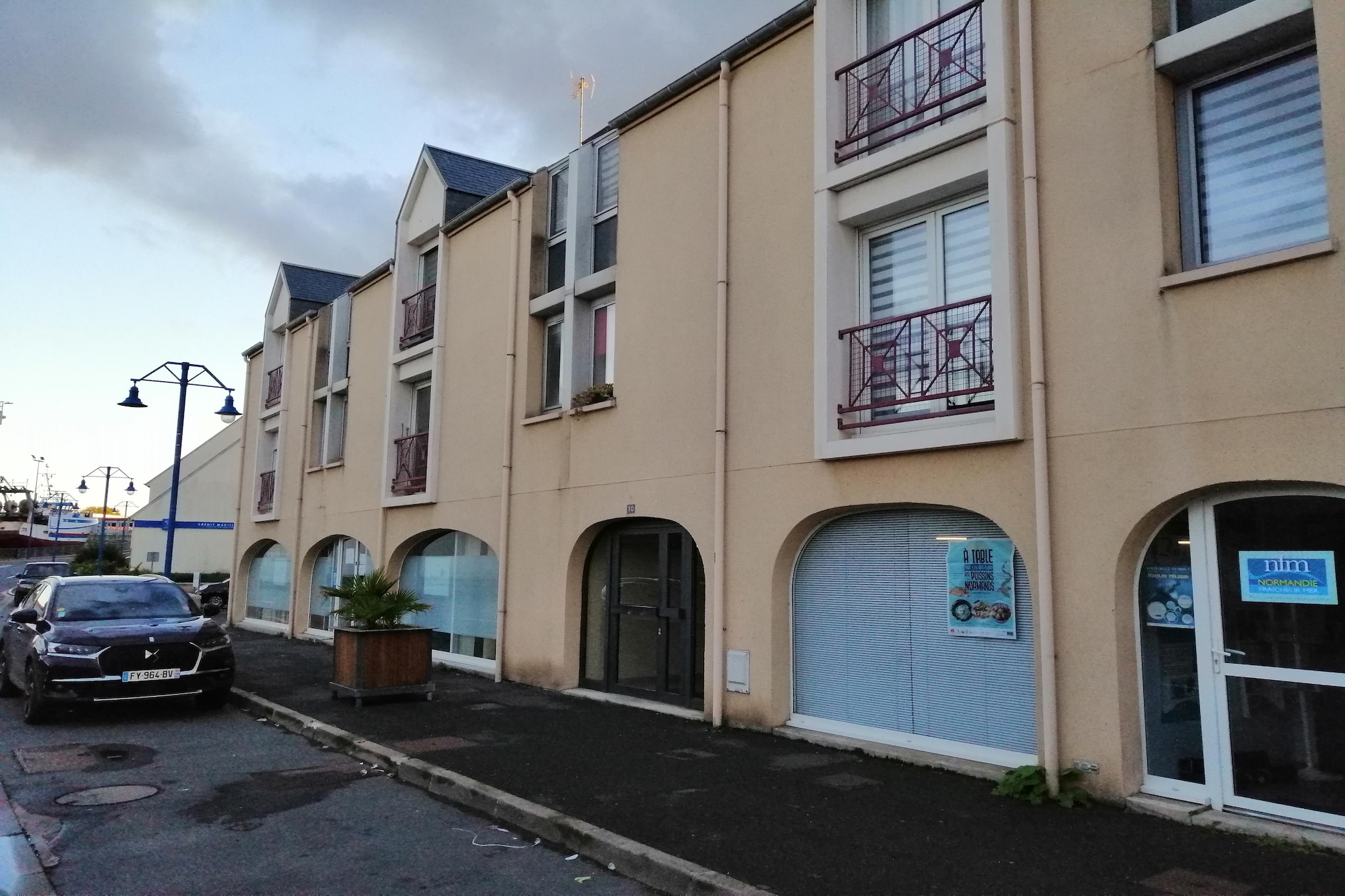 Schöne Wohnung am Hafen in Port-en-Bessin-Huppain