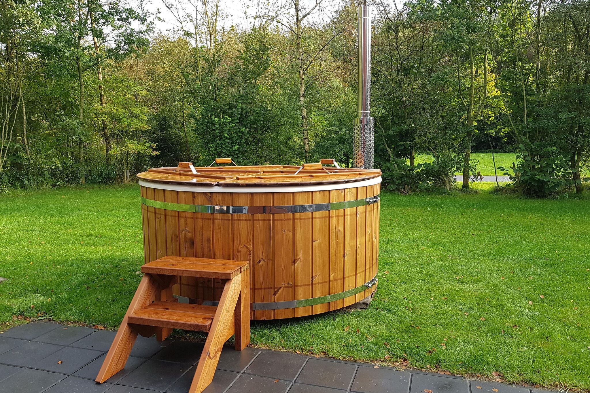 Belle villa dans la nature de Noordwoldse avec bain à remous et sauna