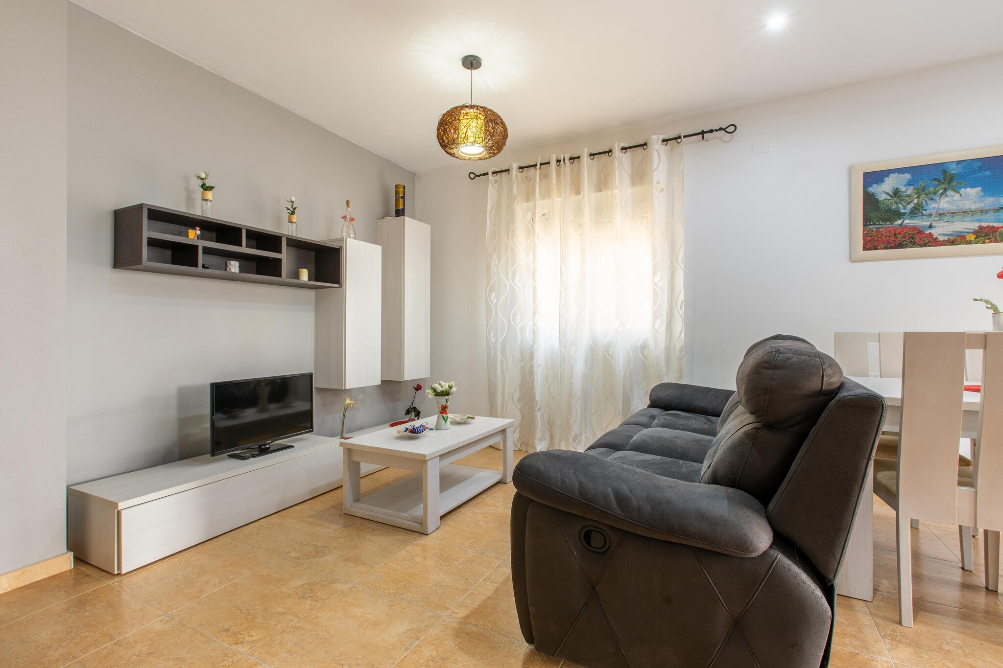 An optional utilities and service fee of EUR 120,00 will be charged before your arrival. Details are given below.<br> Stay in this beautiful chalet near the sea with access to a shared garden where you can relax and unwind and swimming pool for refreshing dips. It is very suitable for sun holidays with family and friends. The beautiful Playa Cala Marqués is about 3 km from the property and you can spend the day relaxing in the sun. The nearby Maraú Beach Club is ideal for a night out for dinner and you can also use the water pipe. The holiday home has a well-equipped kitchen that allows you to prepare your favorite dishes independently. The air conditioning provides cooling on hot summer days and you can end the day relaxing on the balcony or terrace. <br><b> Optional Utilities & Service Package </b><br><b> An optional utilities and service package of EUR 120,00 </b> can be selected prior to your arrival. You will receive a separate communication with the payment link should you wish to include it.<br>This package ensures a seamless stay and conveniently covers services such as final cleaning, utility consumption, service support, and protection against minor damages or incidental costs during your stay.<br>Guests who prefer may manage these services independently, provided the property is returned in good order at check-out.