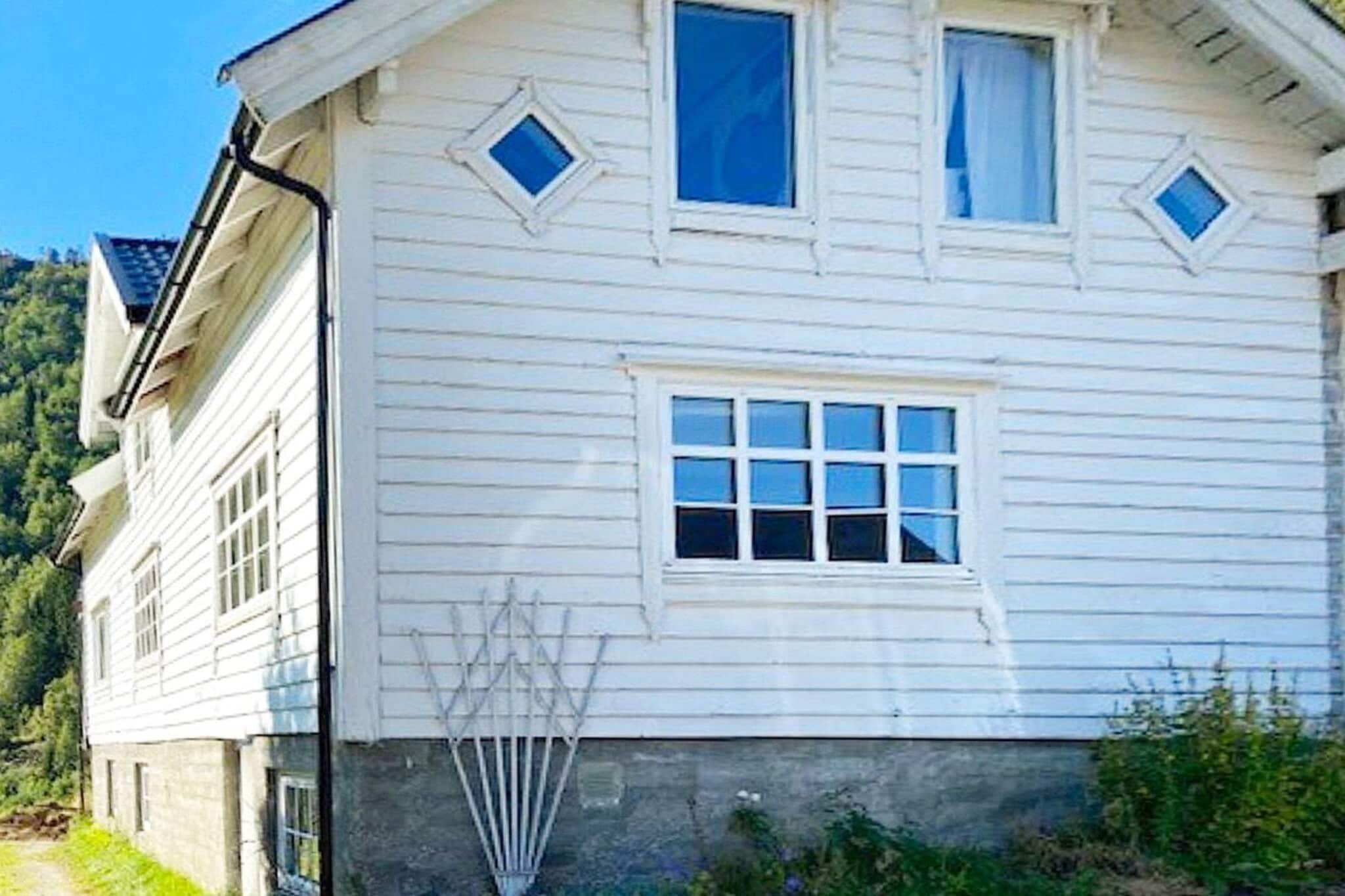 9 person holiday home in Austefjorden-By Traum