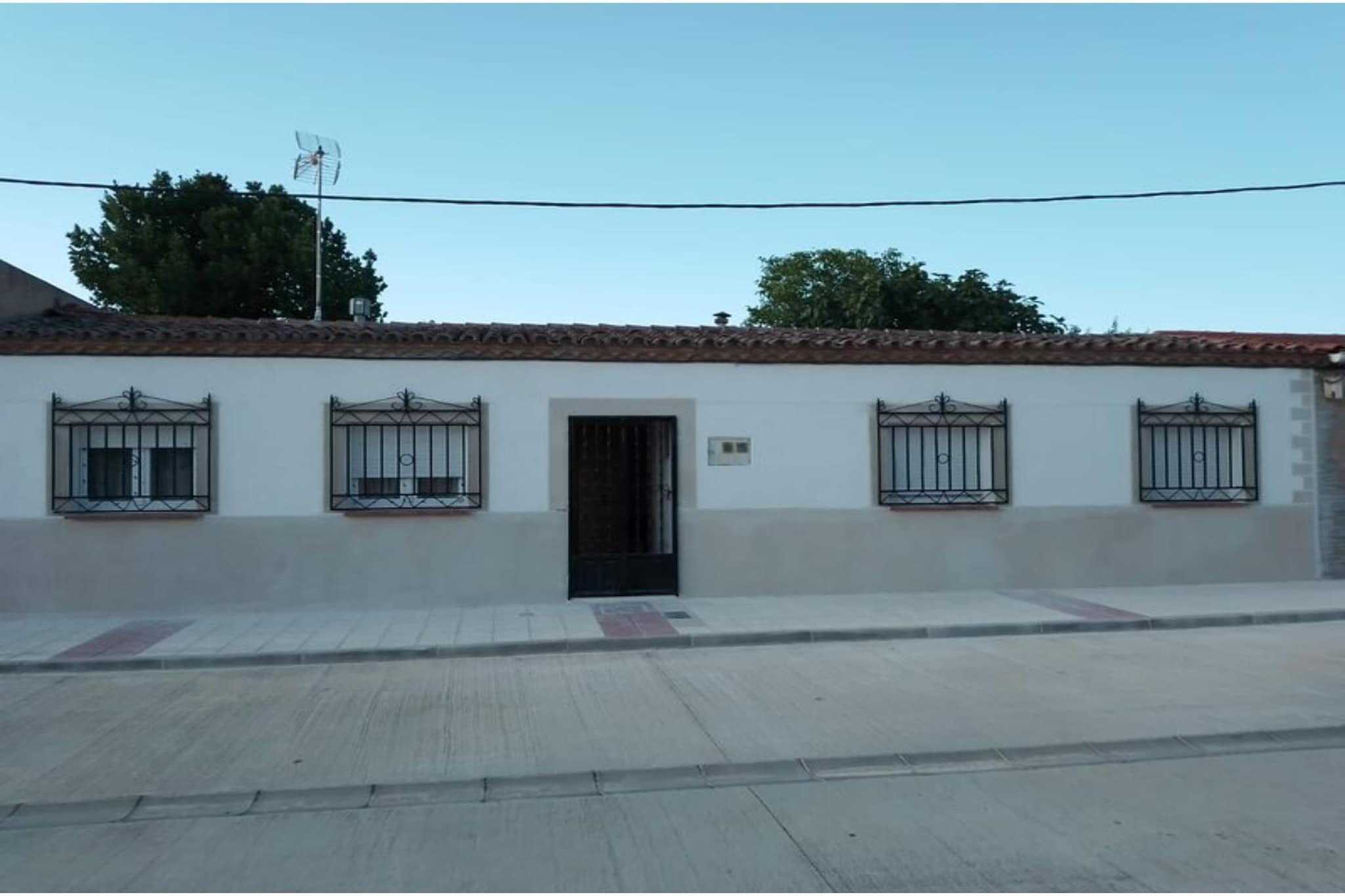PRECIOSA CASA RURAL CON JARDIN